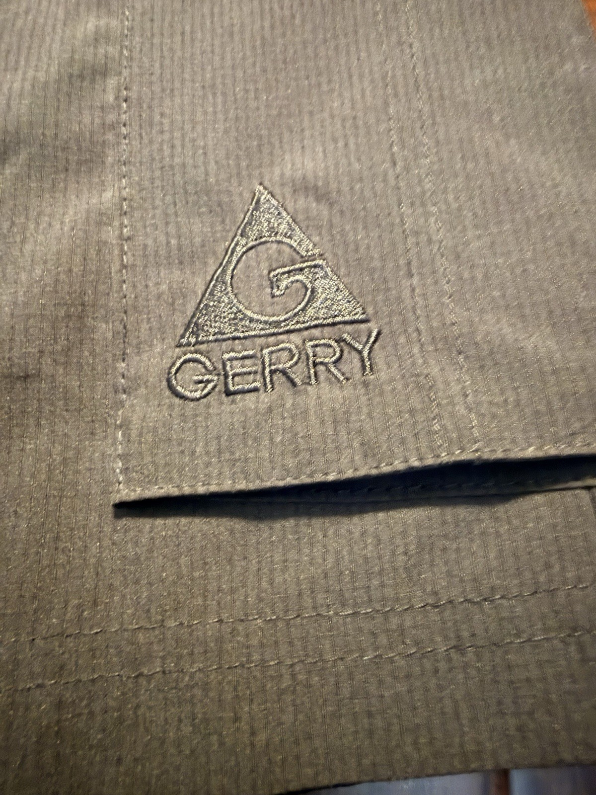 Gerry Men’s Cargo Shorts, Size 36, 6 Pockets, Stretch Adjustable, Black
