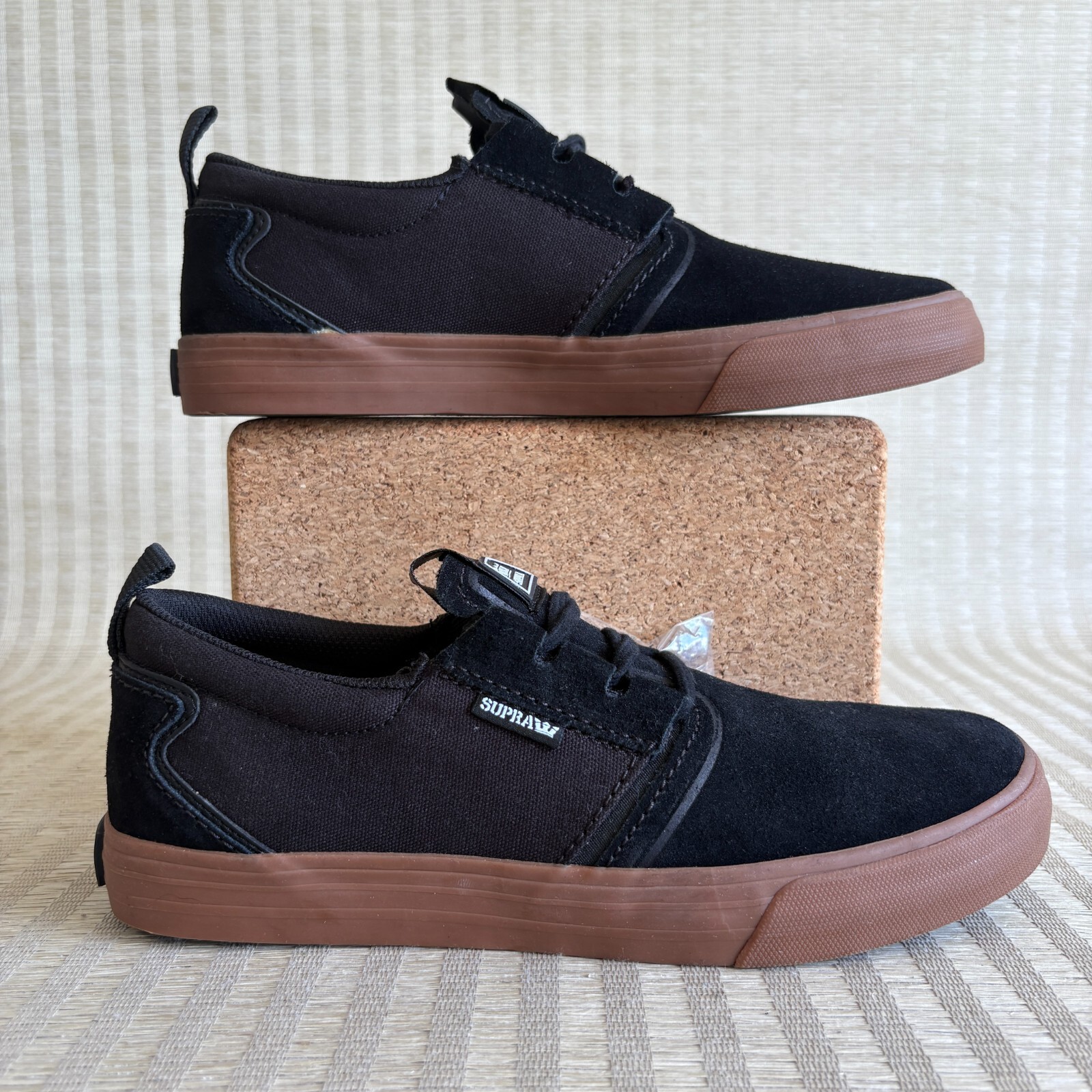 Supra Stacks Vulc II Skate Shoes Mens Size 8 Black Gum Suede Canvas Sneakers NEW