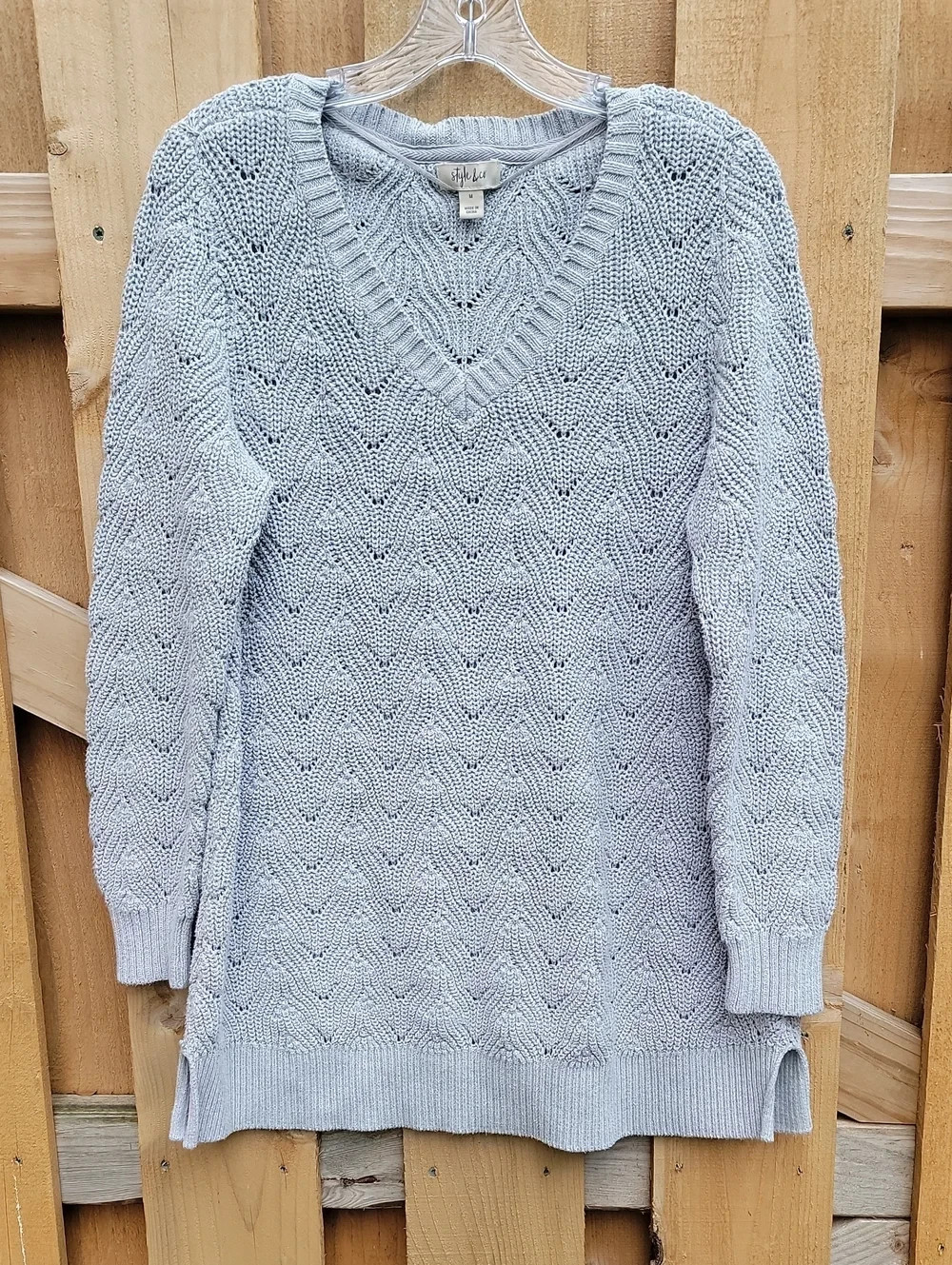 Light Grey Pointelle Knit V Neck Sweater M Chevron Open Weave Crochet Pullover