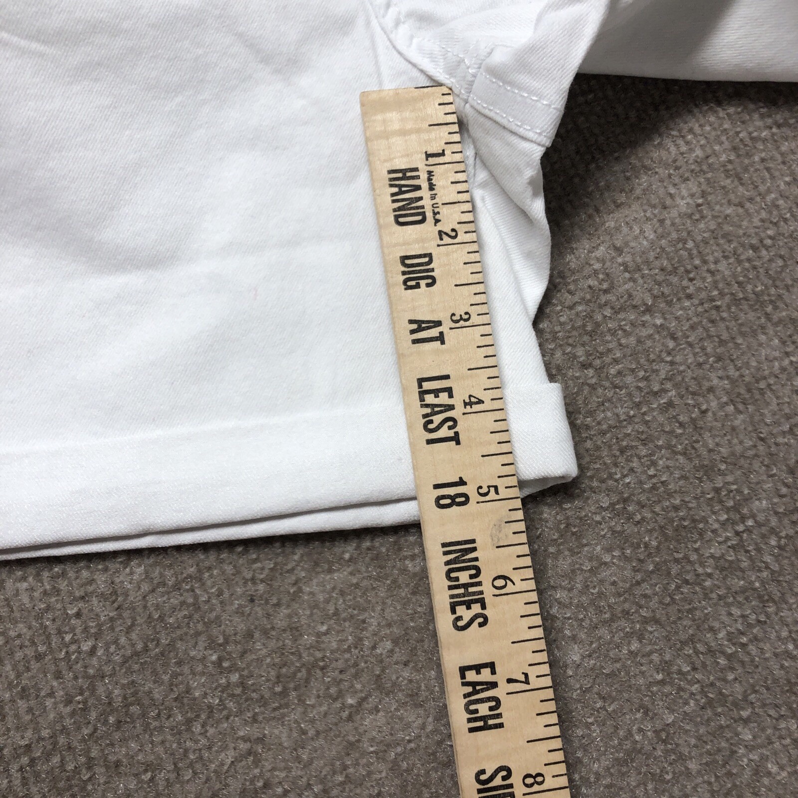 Jordache Women’s Boyfriend Cuffed Shorts White Size 2 NWT