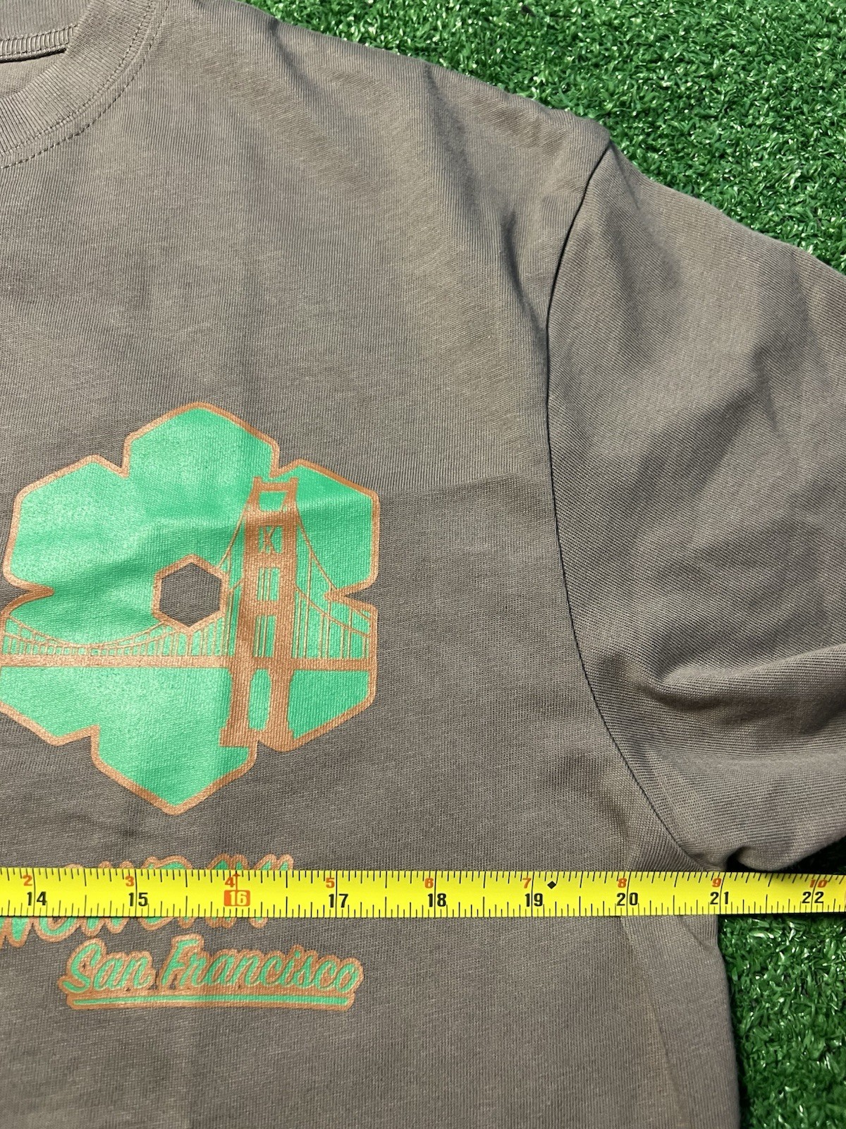 Snowday San Francisco Bridge heavyweight cotton oversized t-shirt Size Small