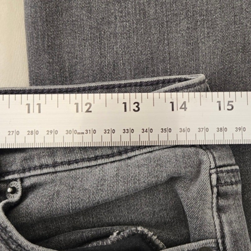 Universal Thread Charcoal Gray Flare Boho Jeans Raw Hem Zip Fly Size 28 Long