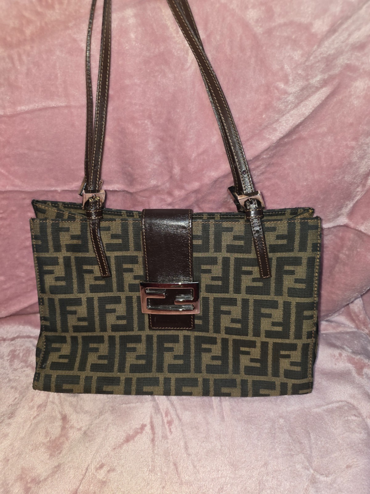 fendi zucca mama baguette shoulder bag