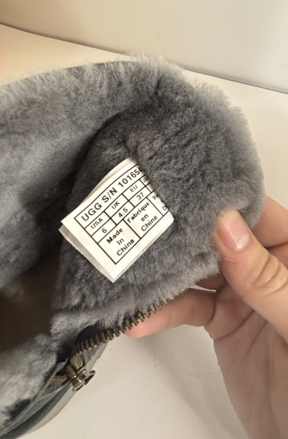 UGG Women’s Abree Mini Suede Ankle Boots In Gray / Grigio, Size 6, No Box