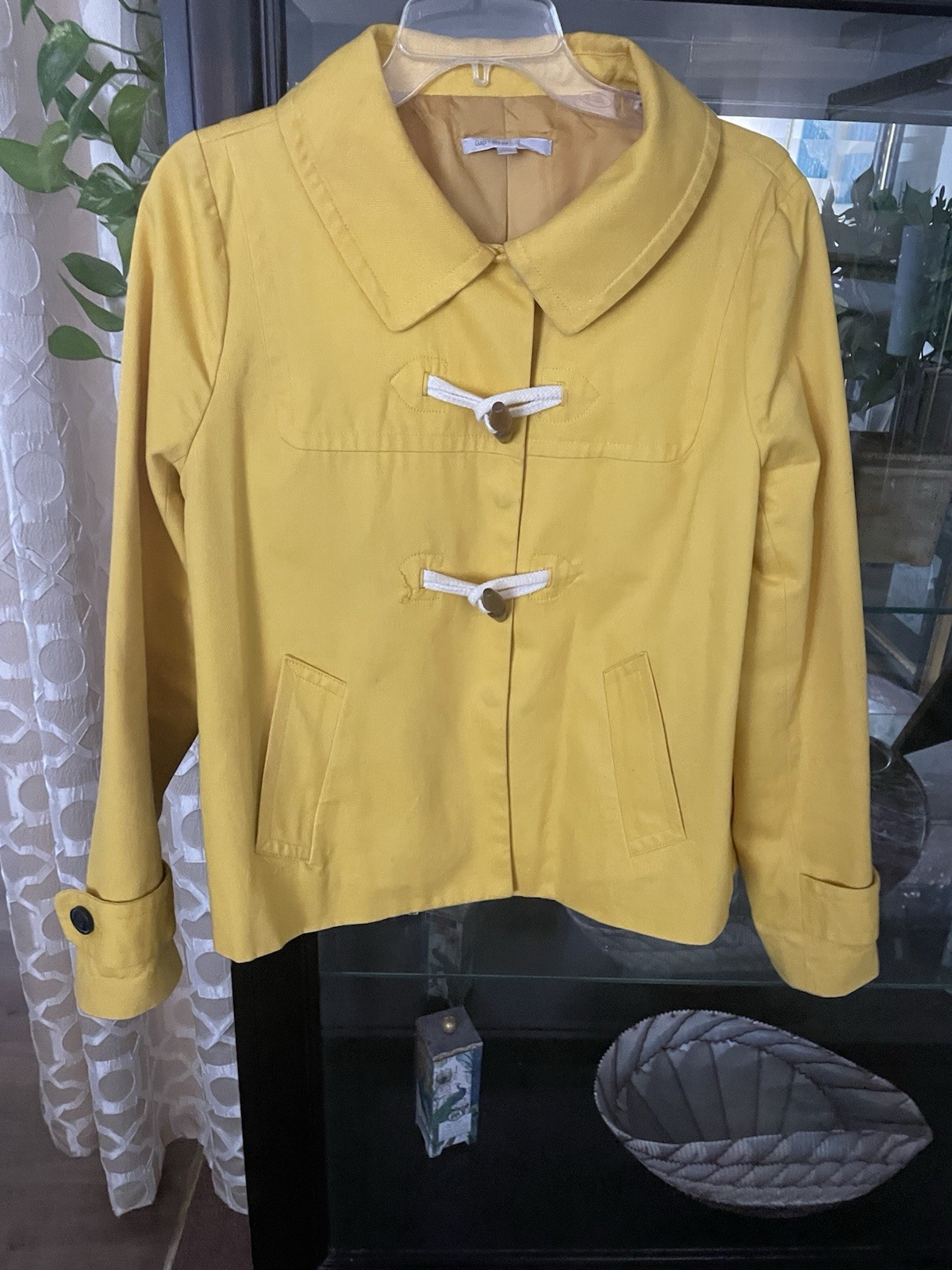 Gap Women’s Yellow Short Toggle Front Jacket w/ Pockets Long Sleeve Size M