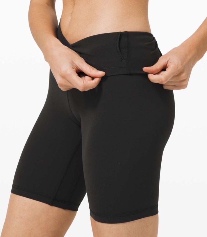 Lululemon Align Short 8″ (Size 4) Black Workout Gym Activewear