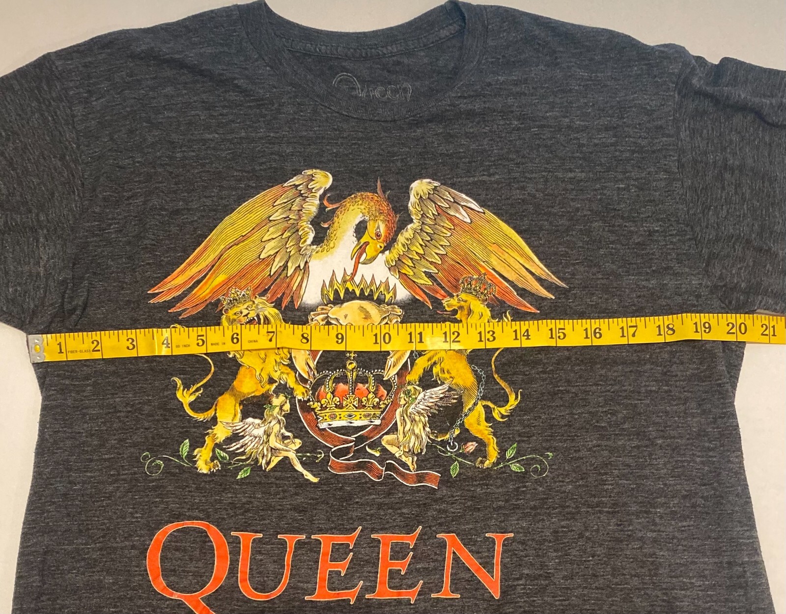 Queen Graphic T shirt Official Merch Large dark gray