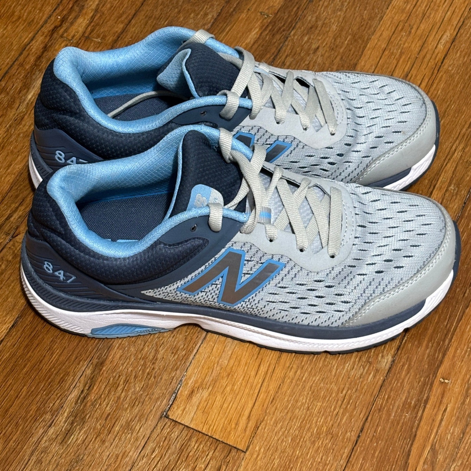 New Balance 847v4 Mens Walking Sz 9.5 Shoes Aluminum & Vintage Indigo MW847LG4