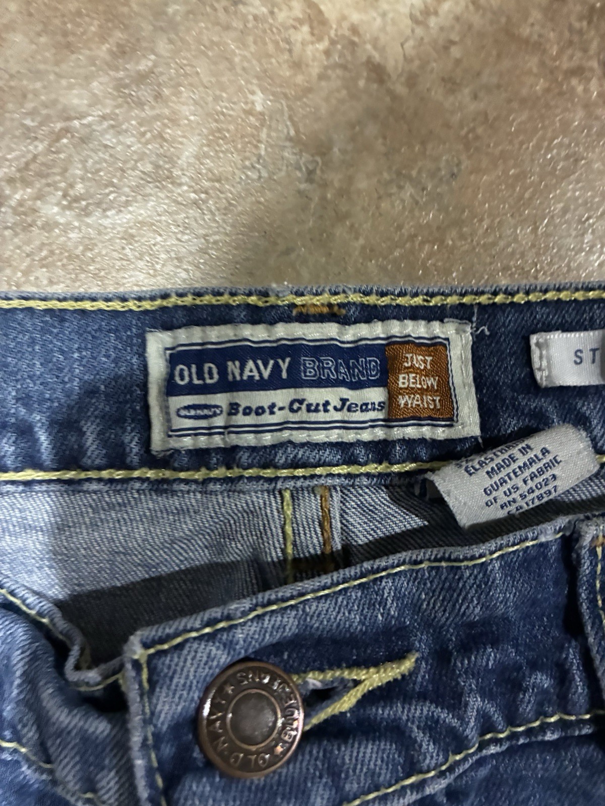 Old Navy Women’s Bootcut Jeans Medium Wash Blue Denim Stretch 5-Pocket Logo