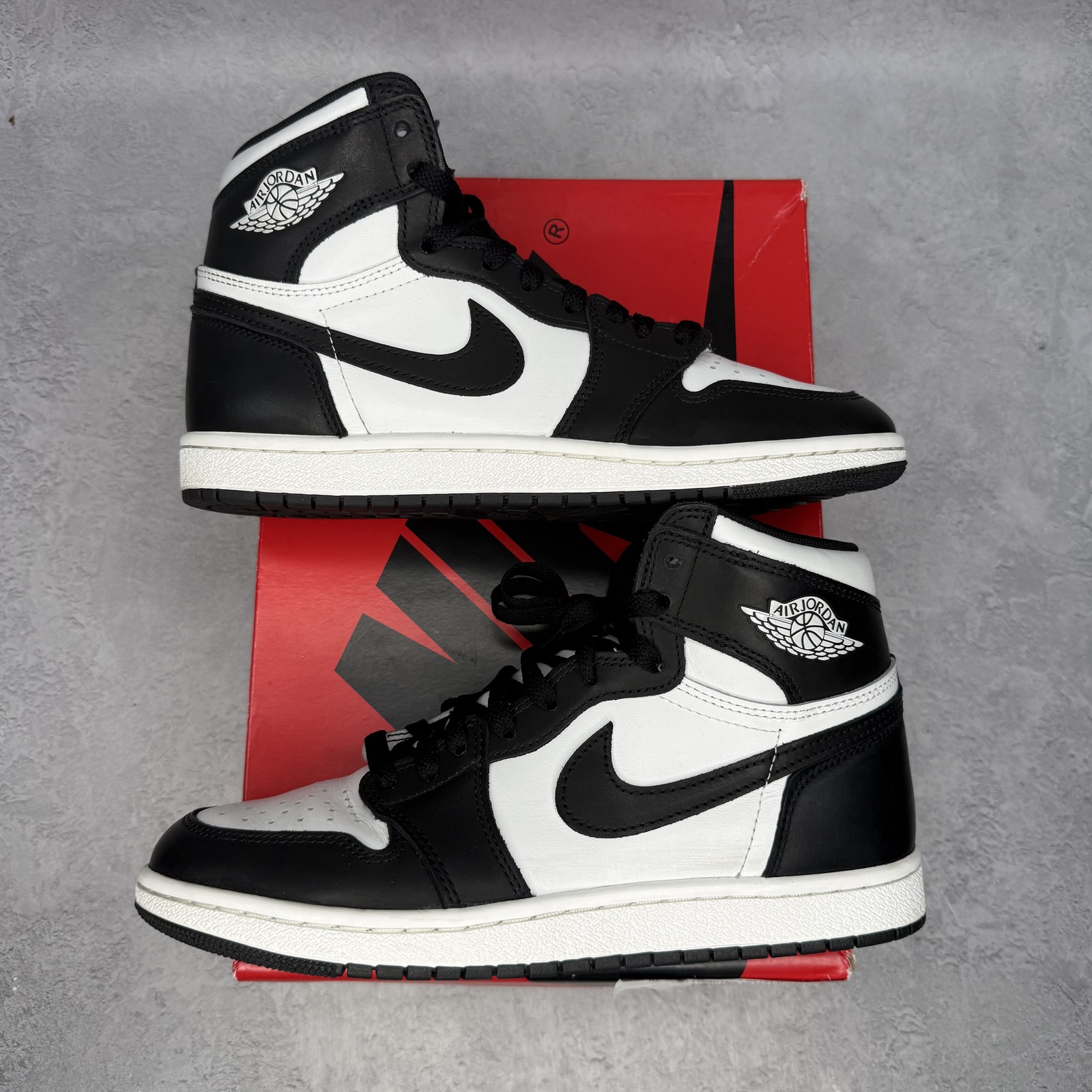 Size 8M/9.5W – Jordan 1 Retro High ’85 Black White (2023) *pre-owned* SIZE 8 BQ4