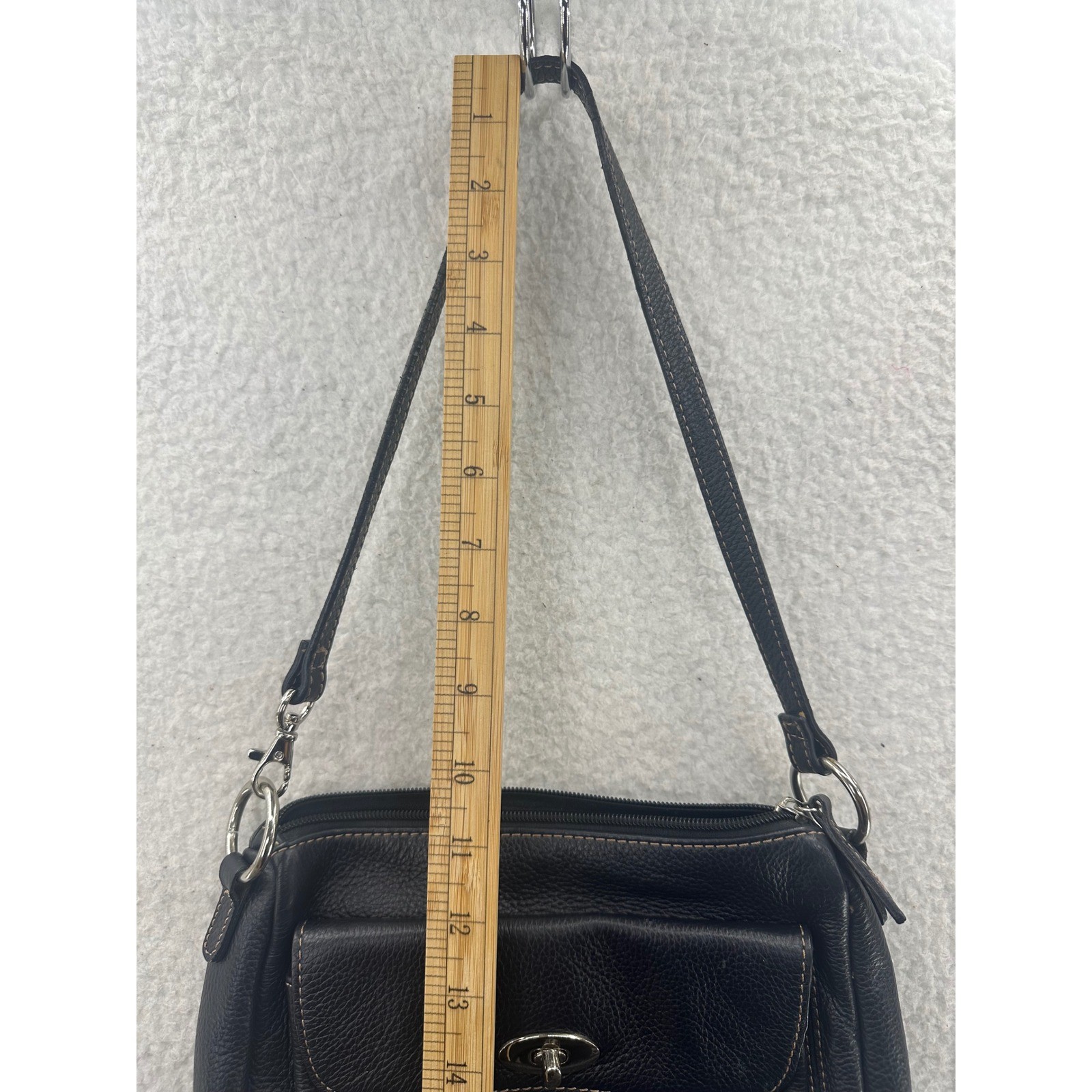 Stone Mountain Black Leather Shoulder Bag Purse Flap Twist Lock Top Zip