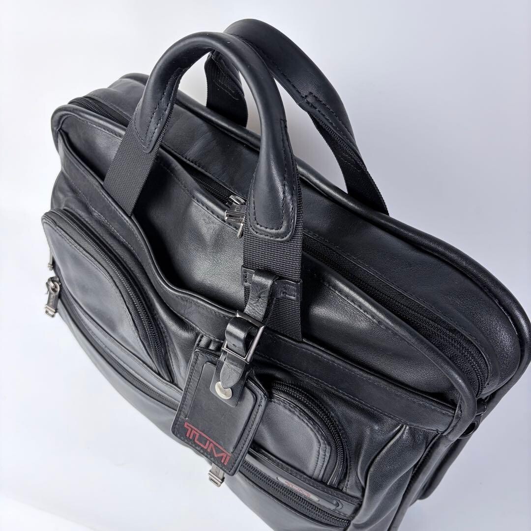 TUMI Black Leather Briefcase T-Pass A4 PC Pocket Business Bag 963516D4