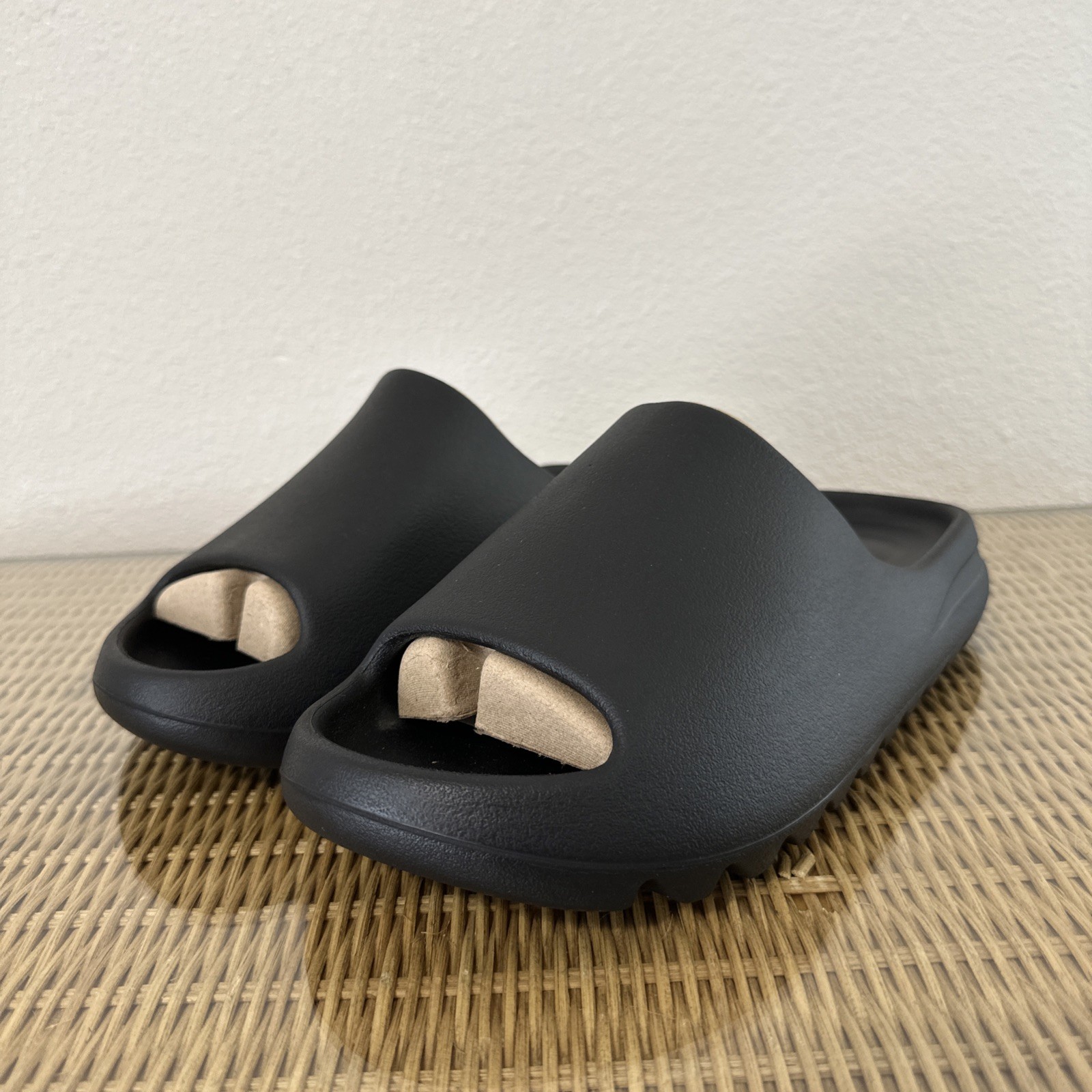 Yeezy YS-01 Black Slides Brand New In Bag Size 11 *SHIPS NEXT DAY*