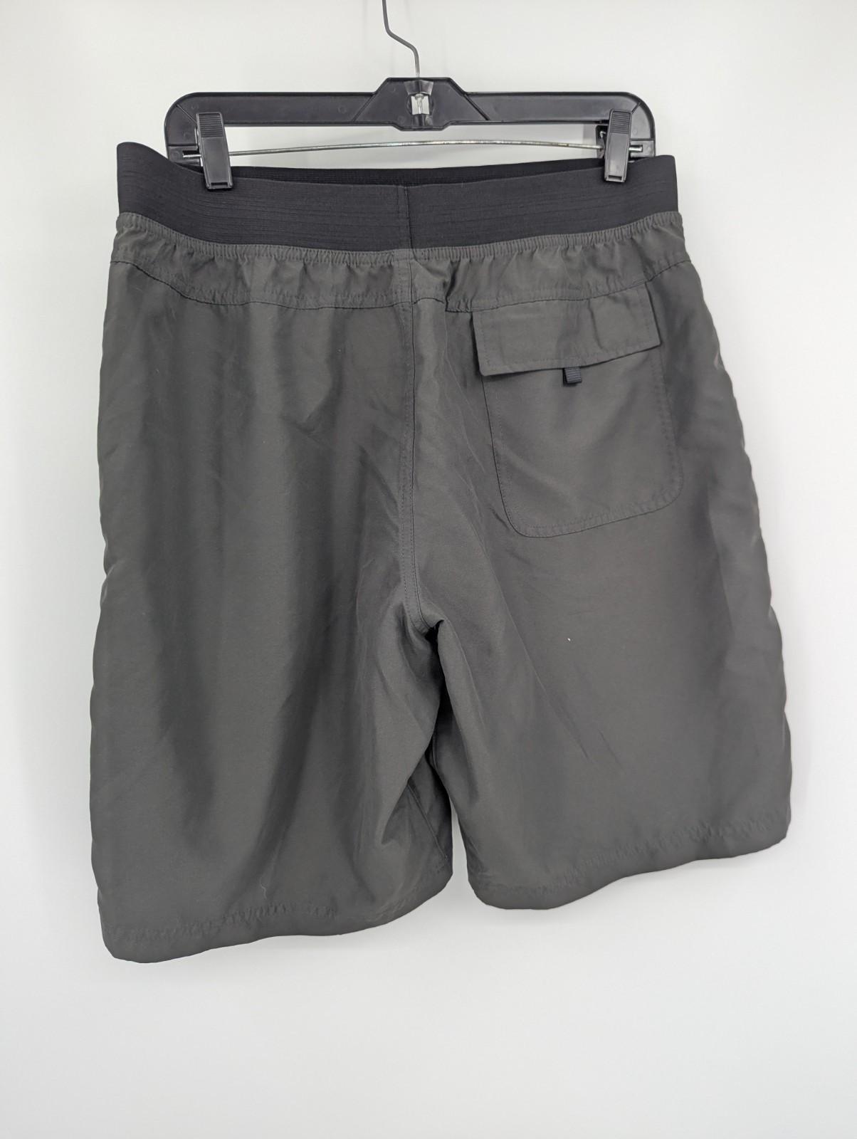 prAna mojo Men’s XL Athletic Shorts Gray With Black Elastic Waistband