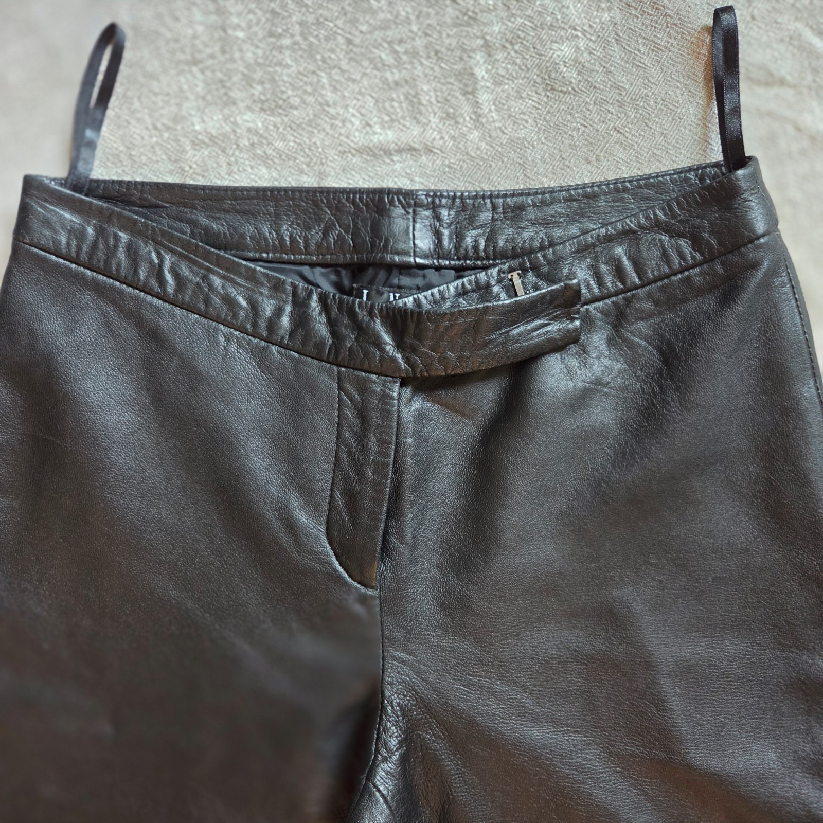 Vintage Y2K I.N.C. Straight Leg Black 100% Leather lining Pants Womens Size 4
