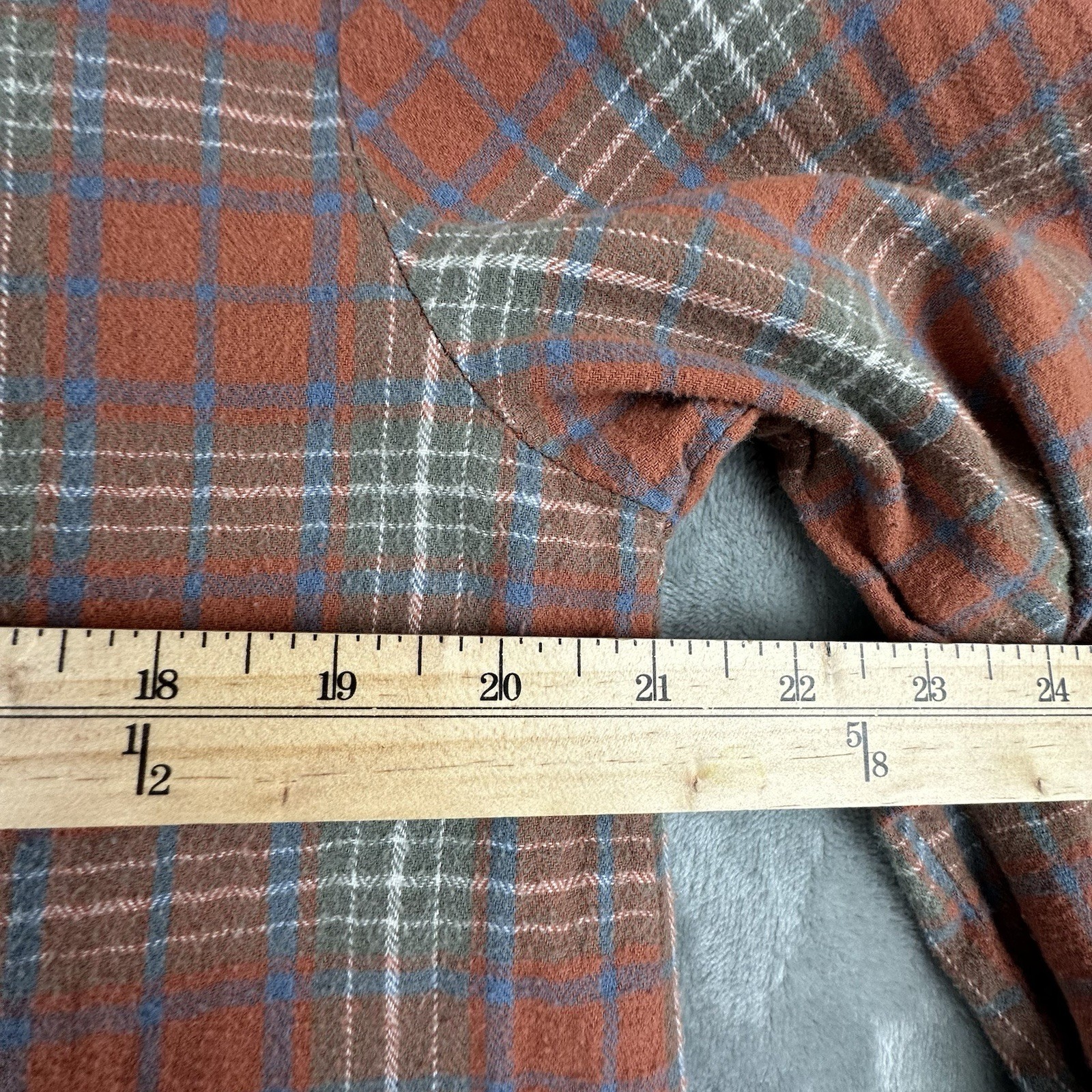 Love Notes Flannel Women’s L Orange Blue Plaid High Low Hem Roll Tab Sleeve