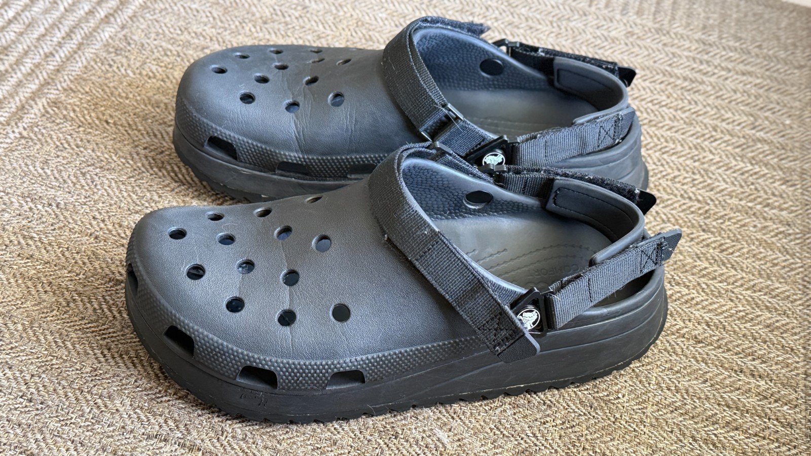 Crocs Offroad Sport Clogs Men’s Size 12M Black Slip-On Casual Shoes Used