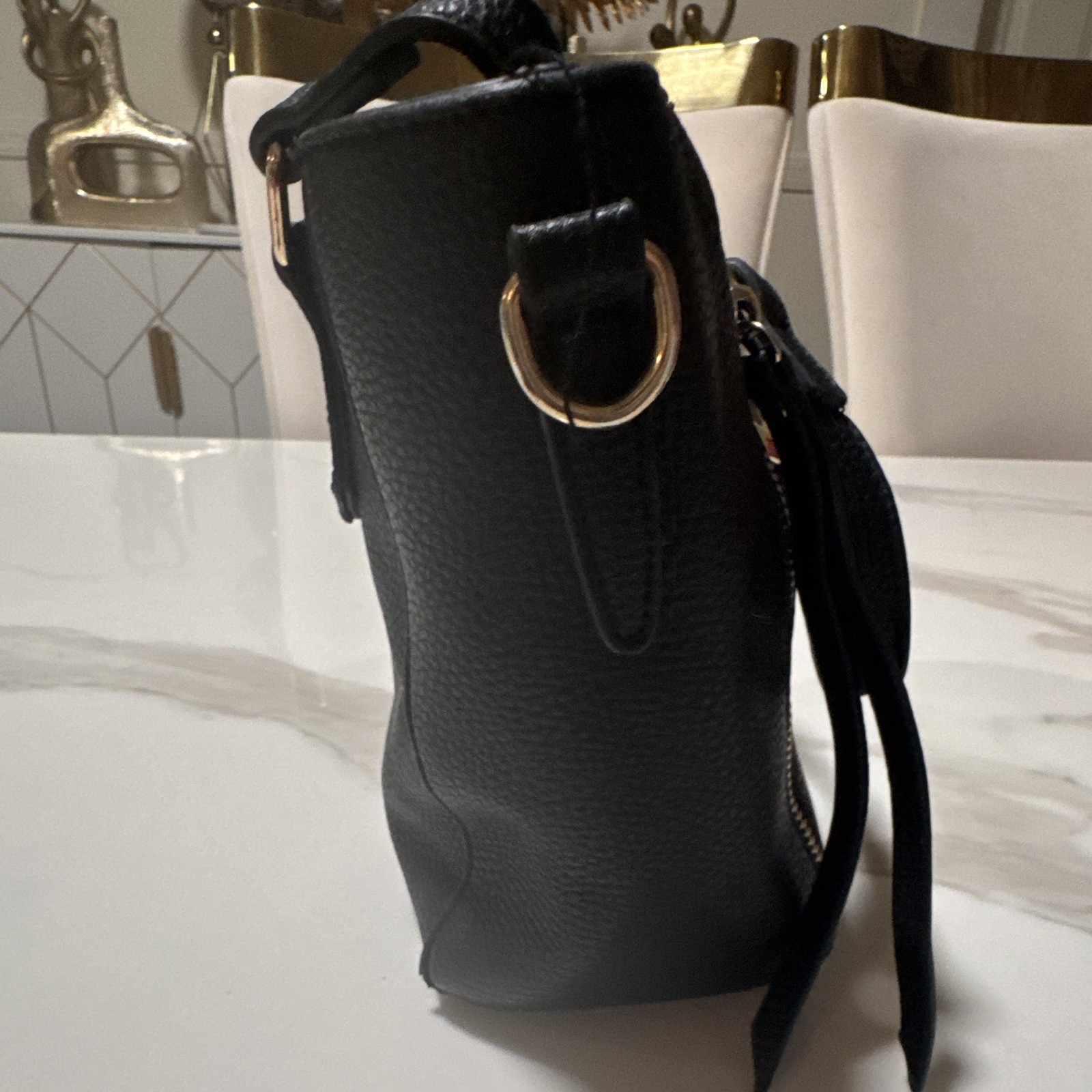 Gucci Women’s Black Medium Satchel Top Handle Zip Gold Hardware Detachable Strap