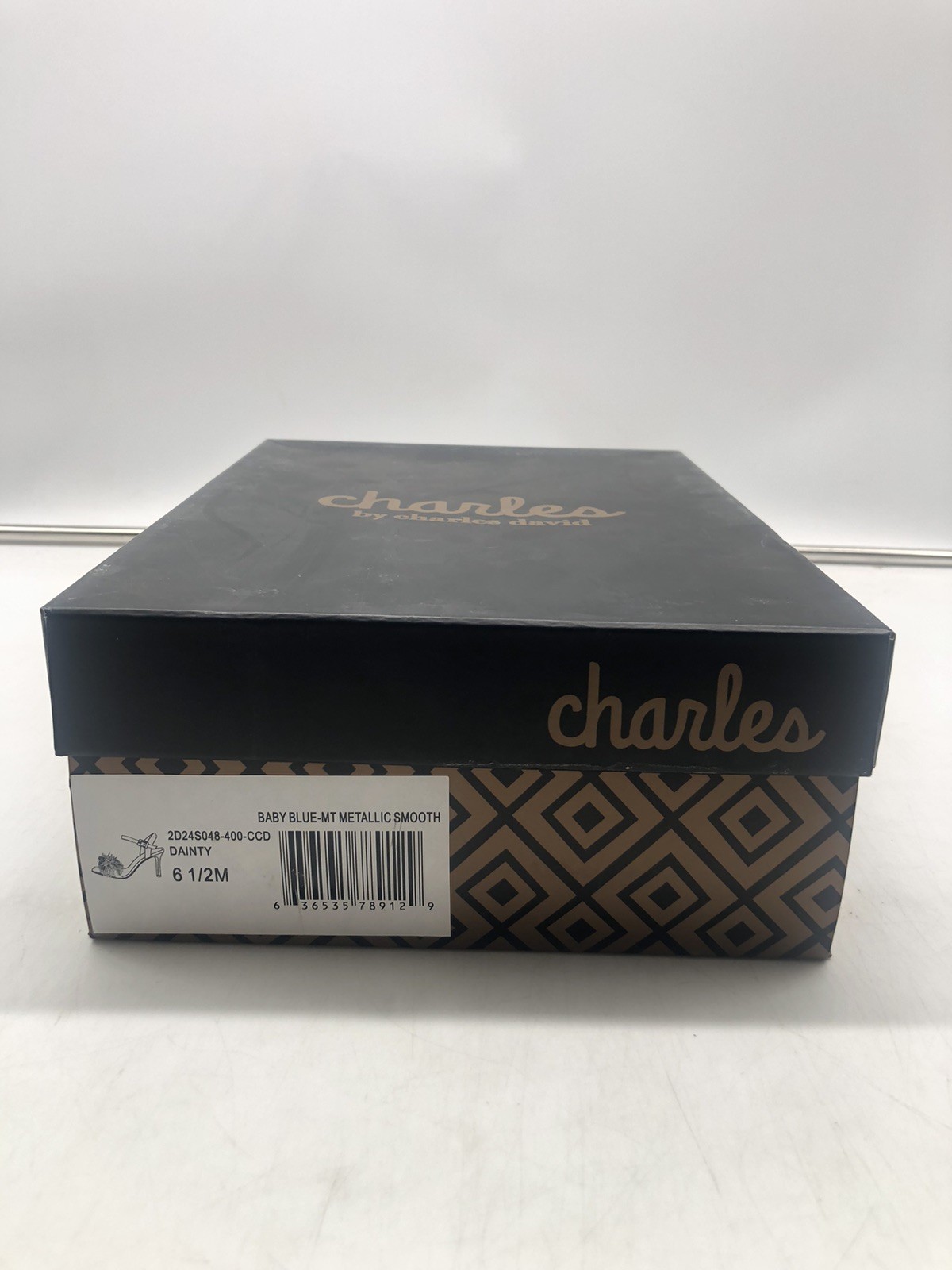 Charles by Charles David Women’s Dainty Baby Blue Metallic Smooth Size 6.5 M