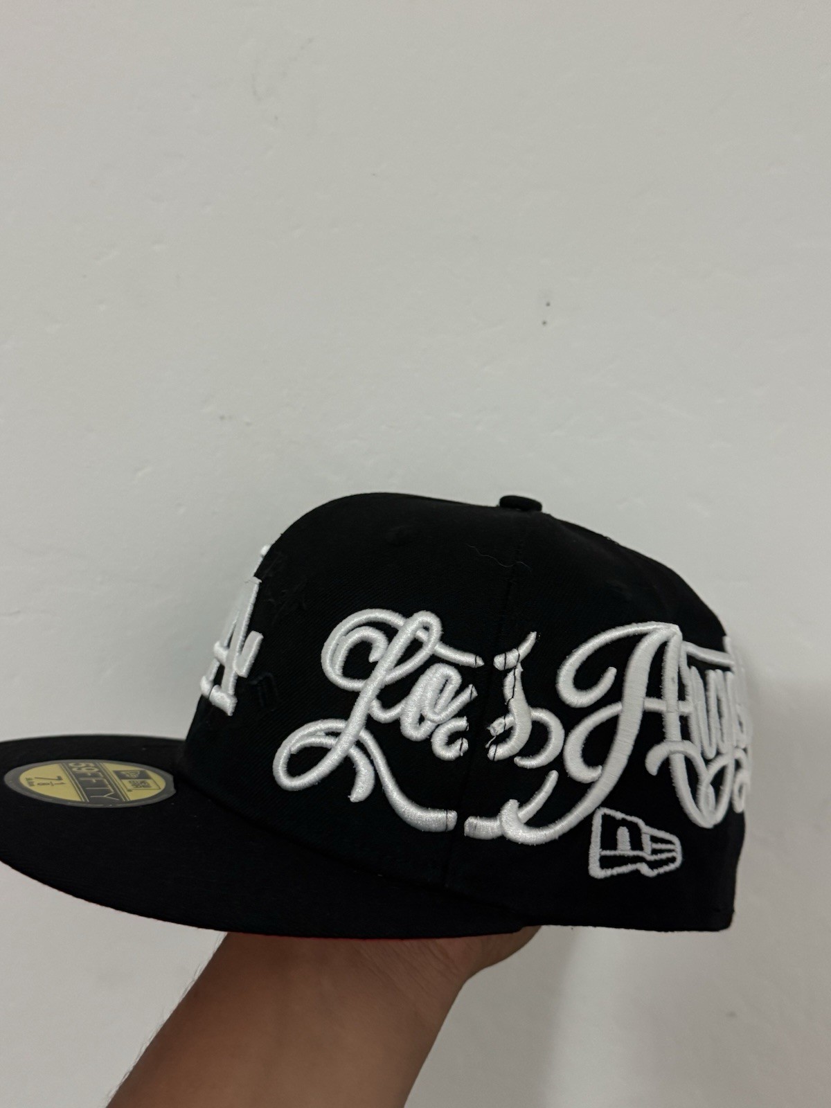 New Era 59FIFTY Los Angeles Dodgers Fitted Baseball Cap Black Red Men’s 7 1/8