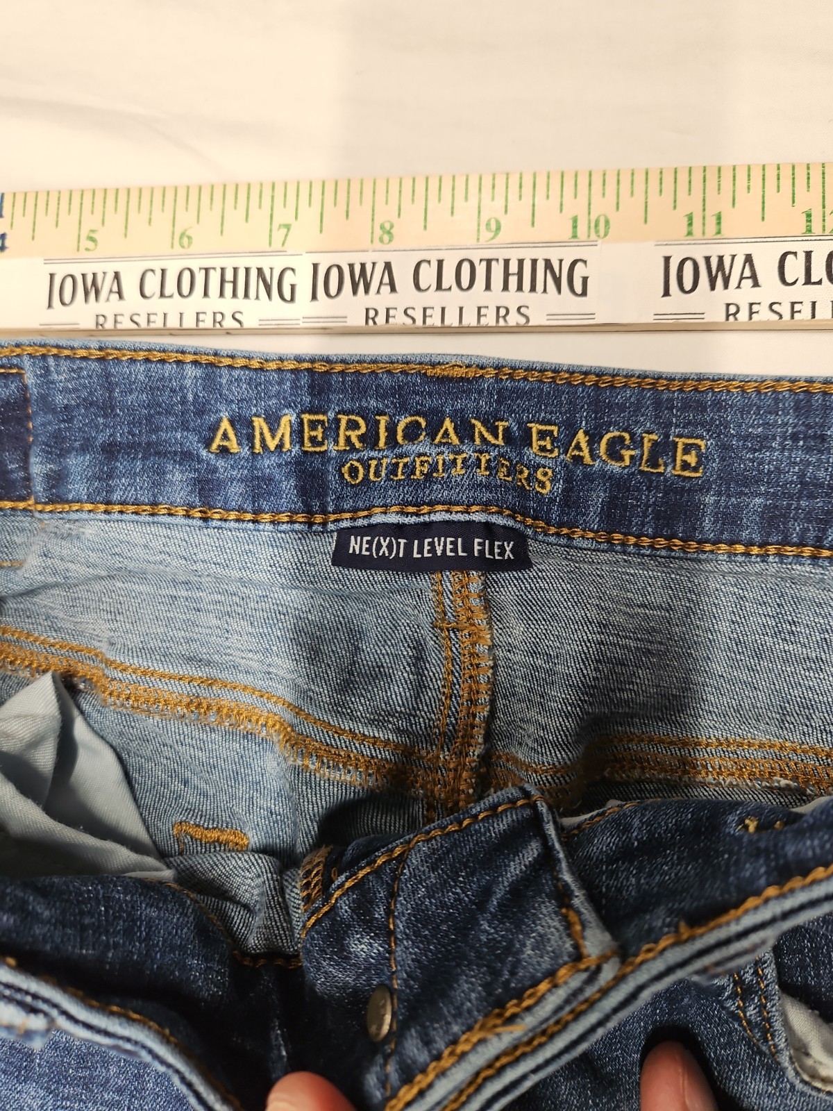 American Eagle Men’s 32×30 Next Level Flex Slim Straight Distressed Jeans