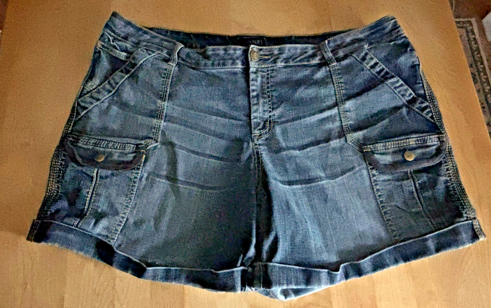 A.N.A Cuffed Jean Shorts Women Size 24 W Denim Pockets With Snaps Stretch
