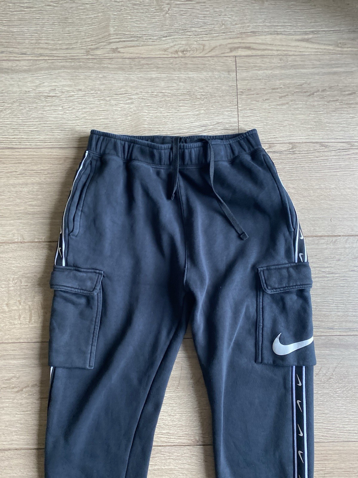Nike Repeat Fleece Cargo Trouser Bottoms Size Small Waist 26 – 28″