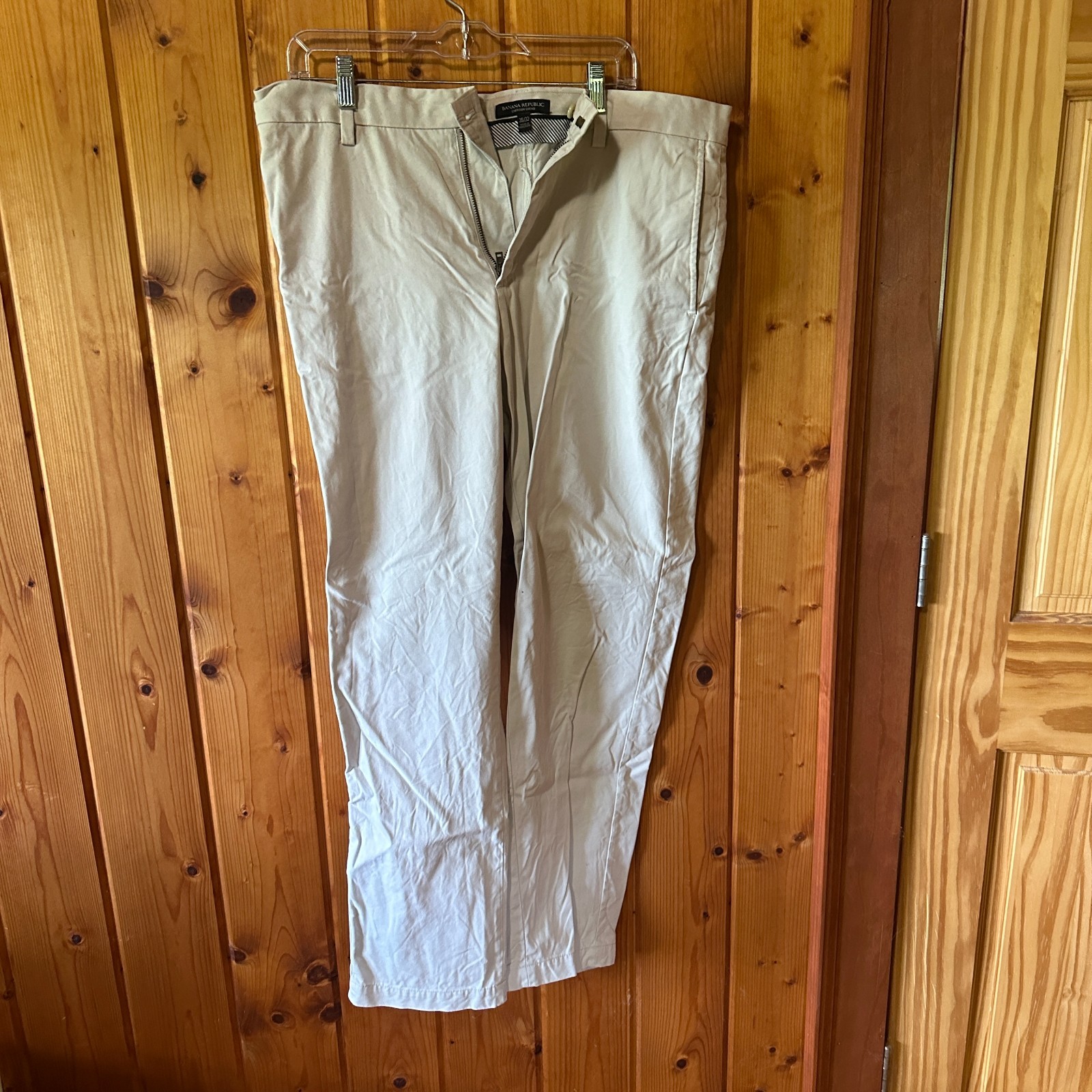 Banana Republic Emerson Chino Pants 35/32