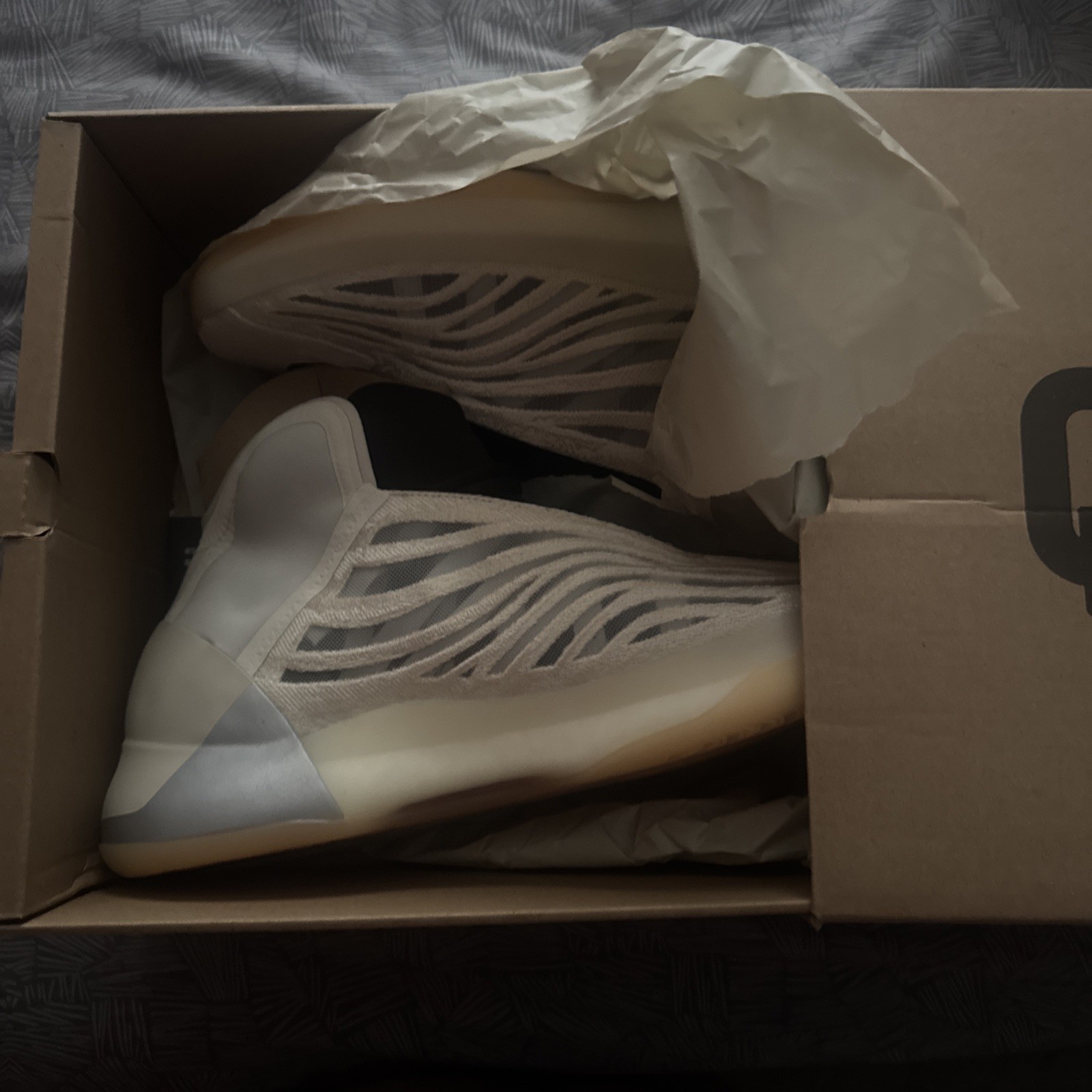 adidas Yeezy Quantum Lace Up Mens Beige Sneakers Casual Shoes HQ2085