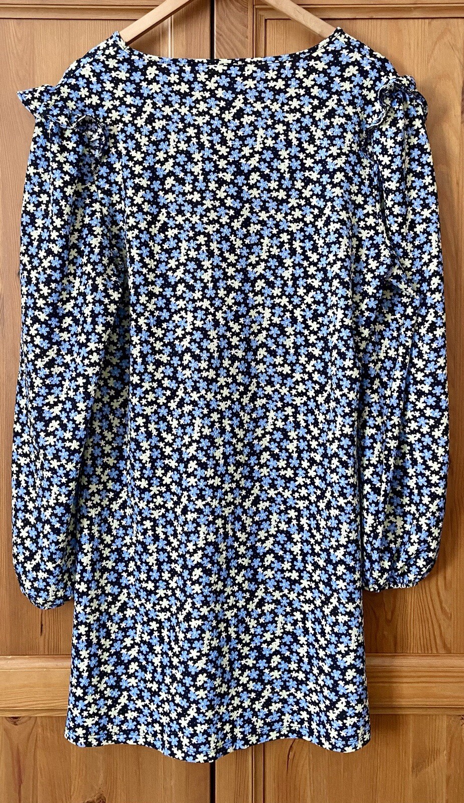 Black Ditsy Floral Dress | Shift Ruffle V-Neck Short Length | Primark Size 14
