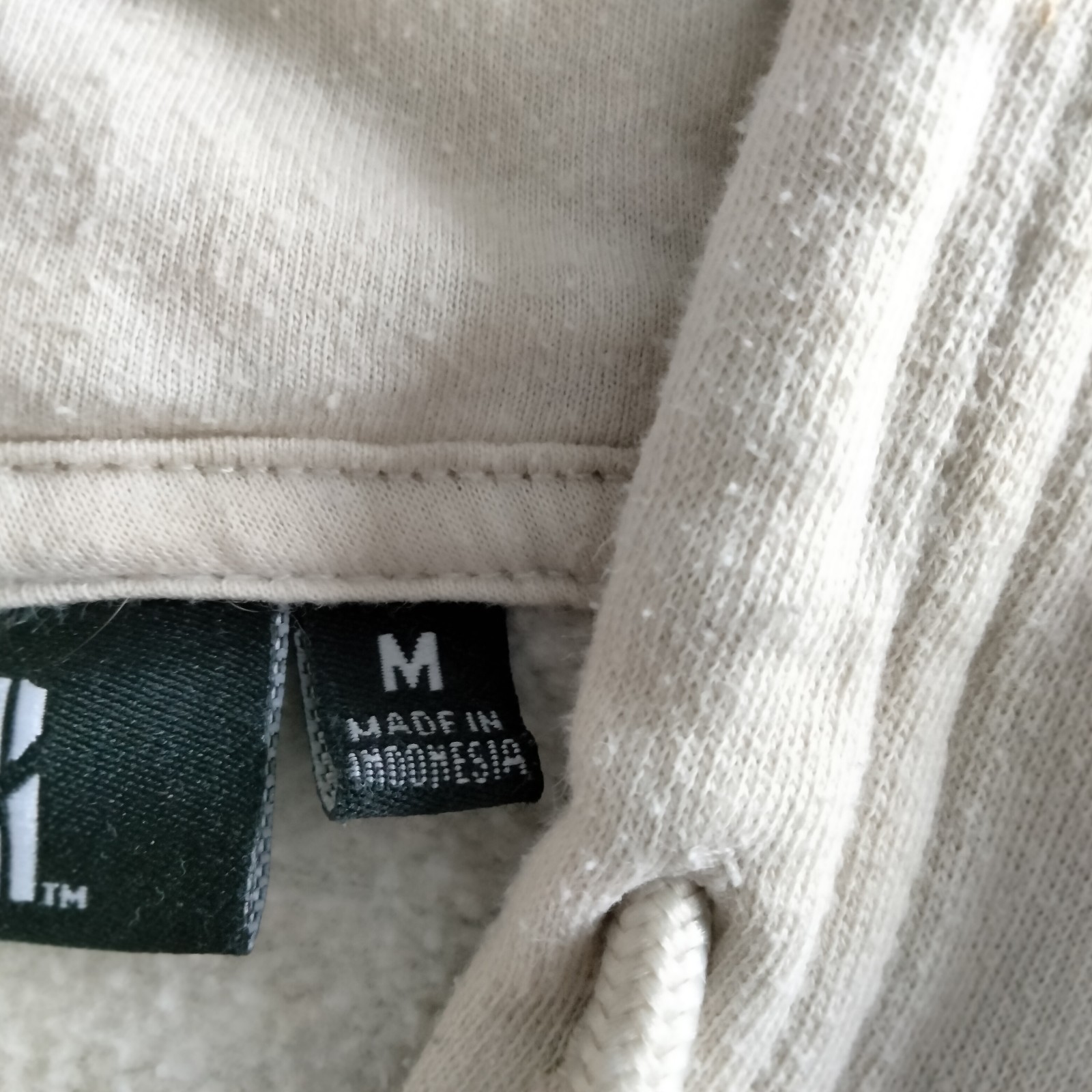 MTV Hoodie Double Sided Basketball Graphic Sweatshirt Unisex Medium Cream Color