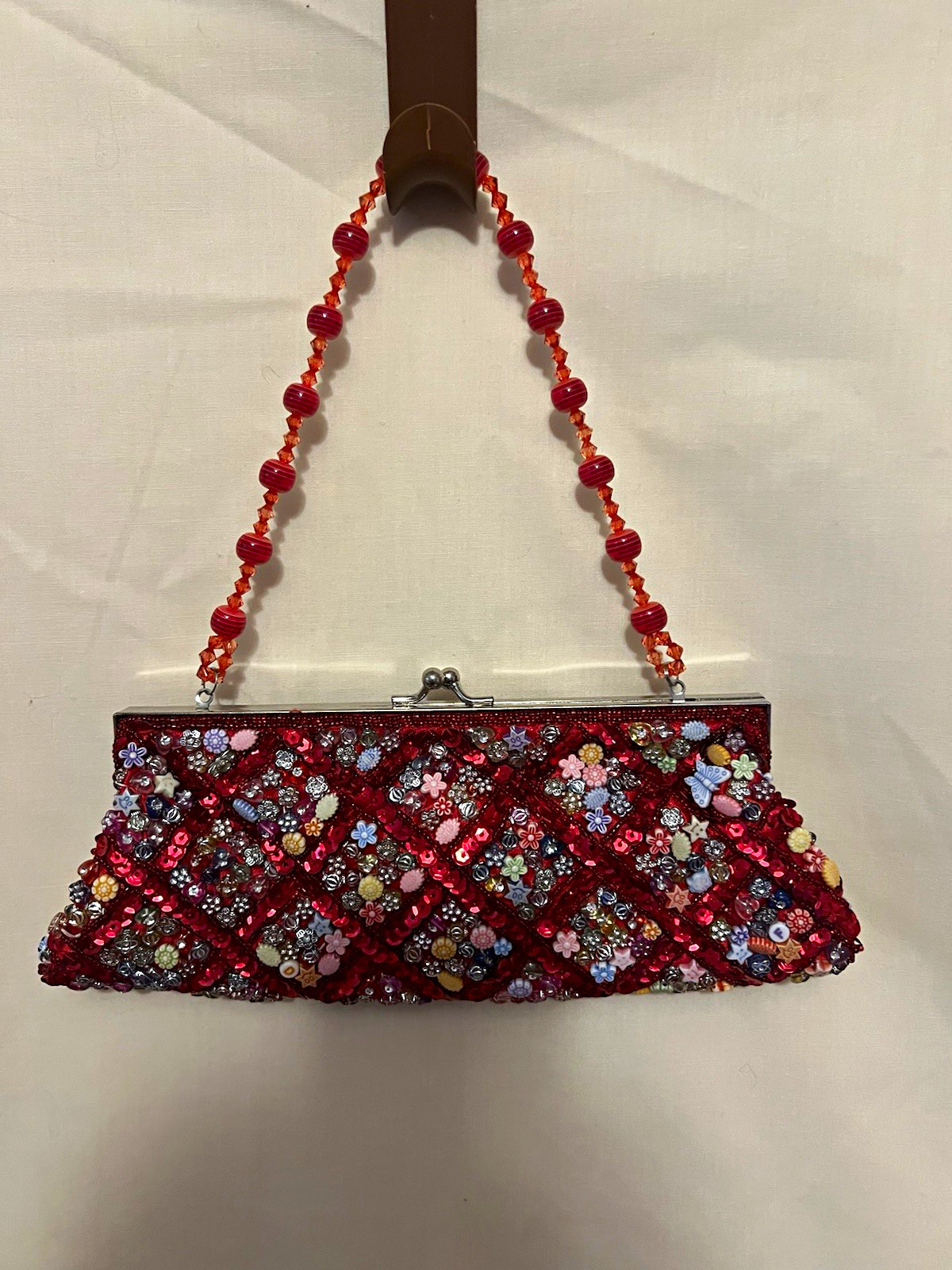 NEW Red Beaded Sequin Floral Lock Clutch satin Lined three lengths
