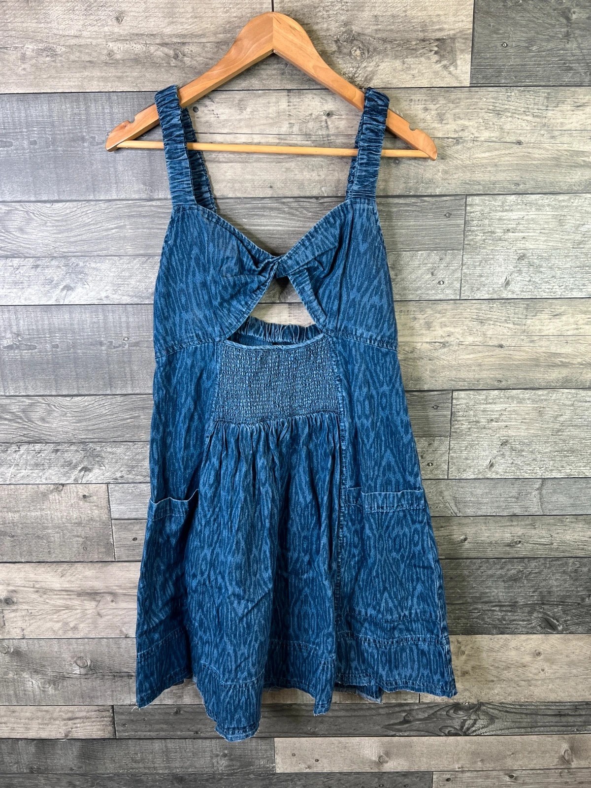 Anthropologie Pilcro Ikat Denim Dress Size Medium Blue Pockets Cut Out