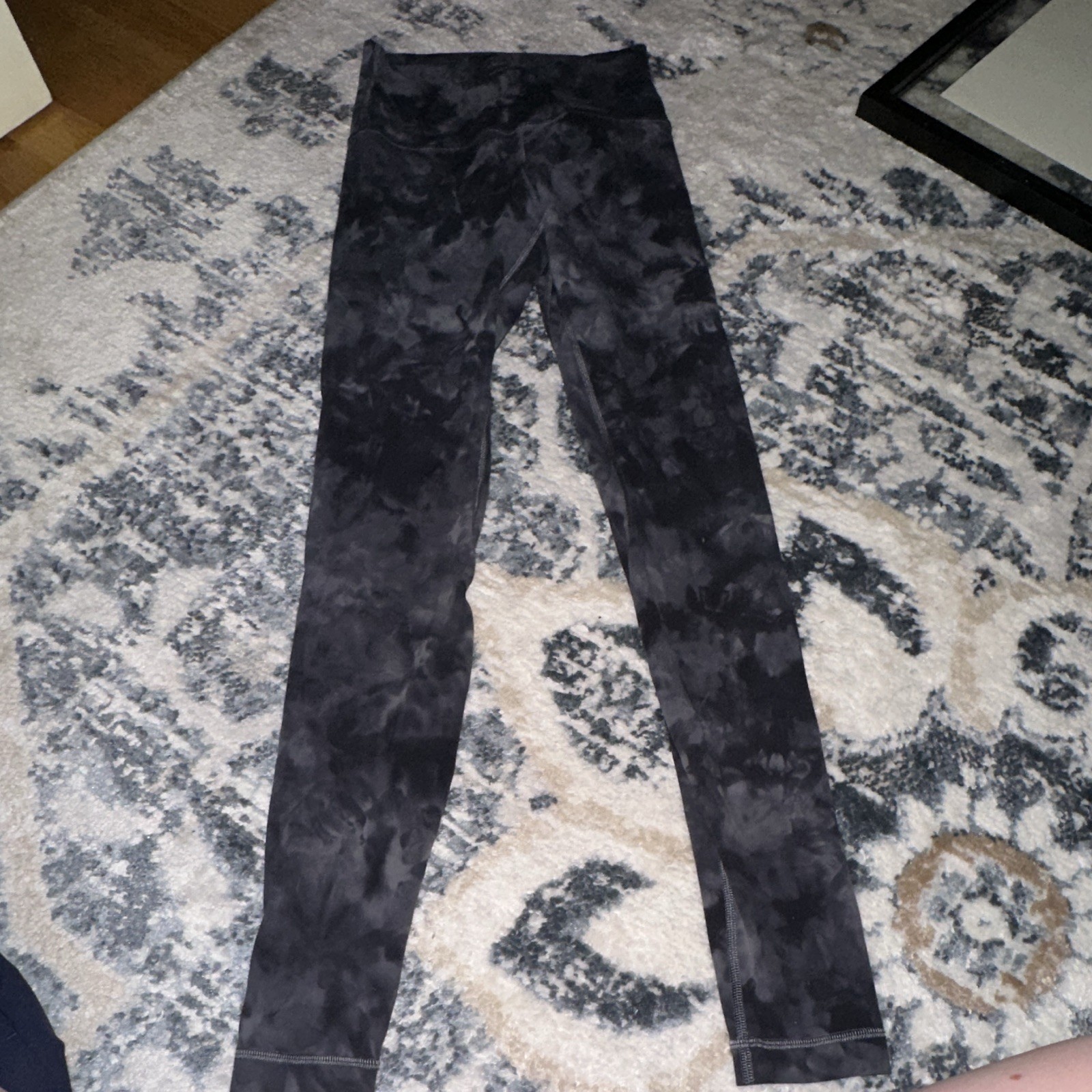 lululemon Women’s align Leggings Size 4 Black/Gray Tie Dye