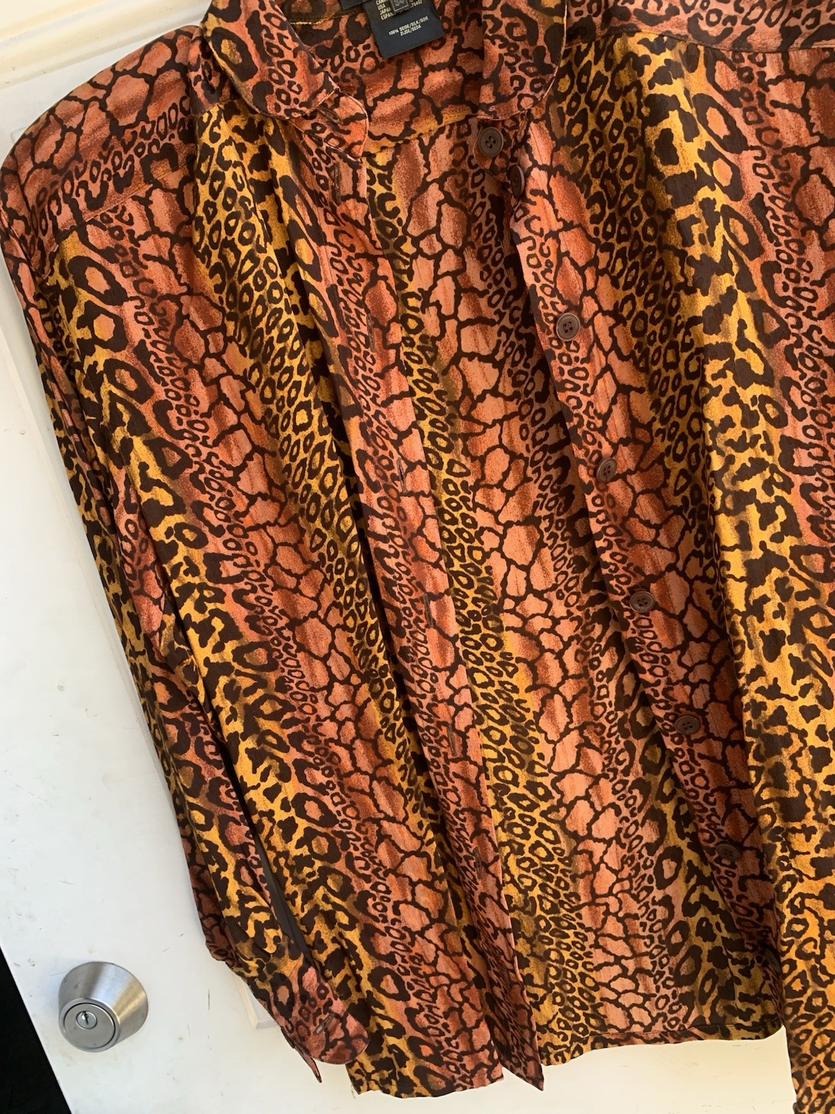Escada Leopard Print Blouse With Front Button Loops 100 % Silk Blouse Size 34