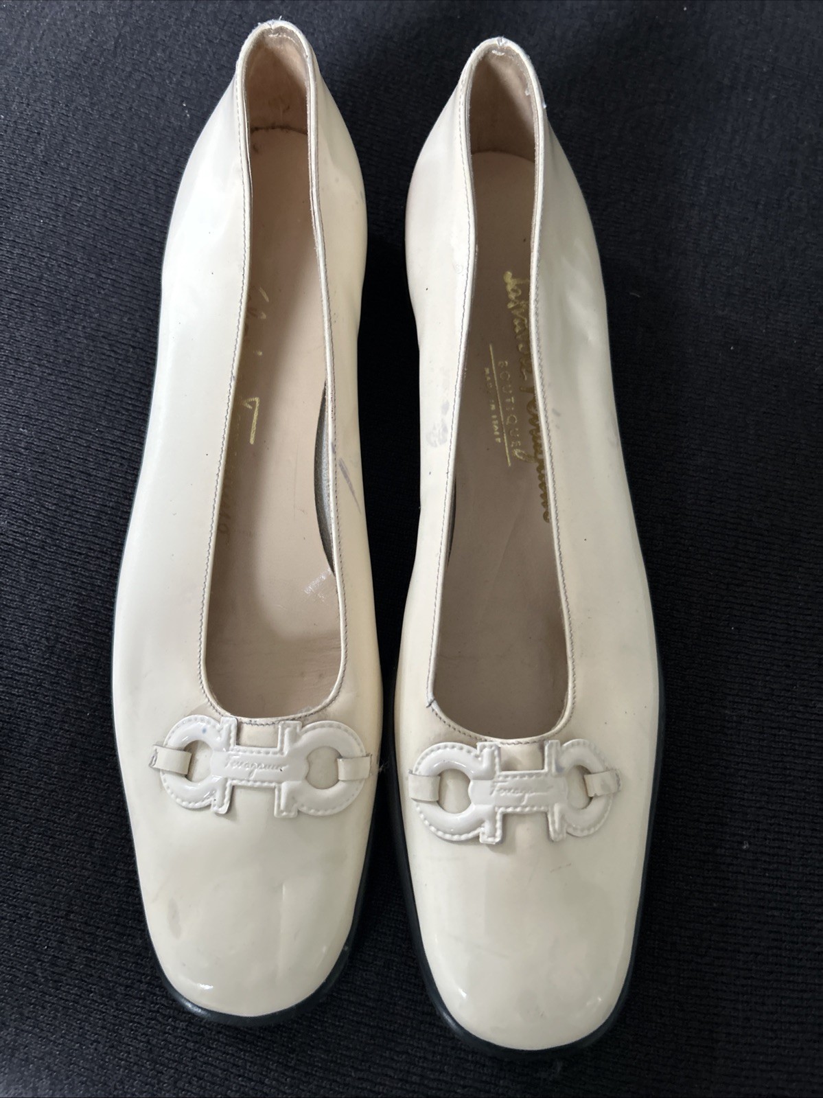 Salvatore Ferragamo Paten Leather Size 7.5. 4A. Made Italy Woman Shoes Beige