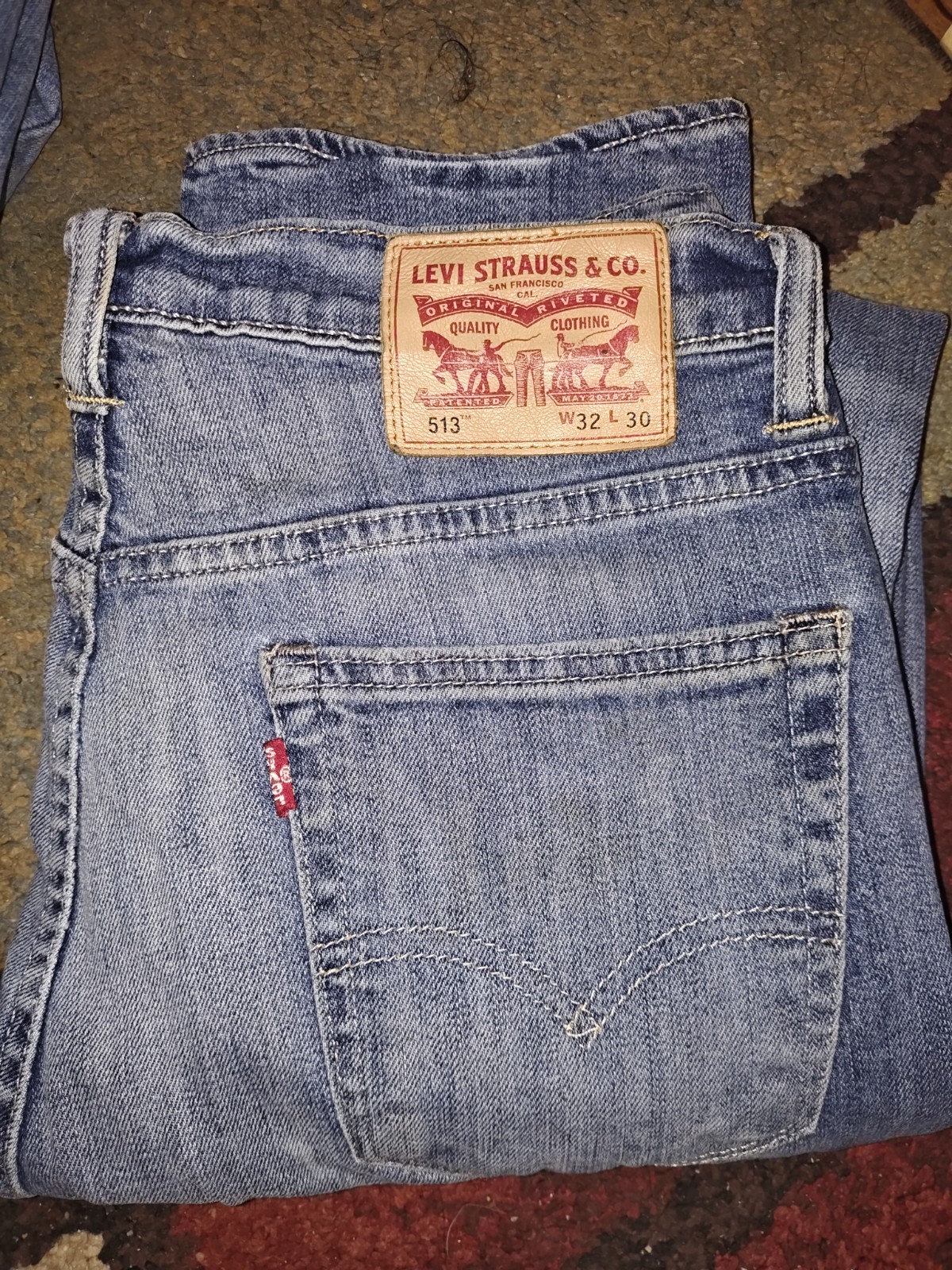 Levi’s 513 Slim Fit Straight Jeans Medium Wash Blue Denim Jean