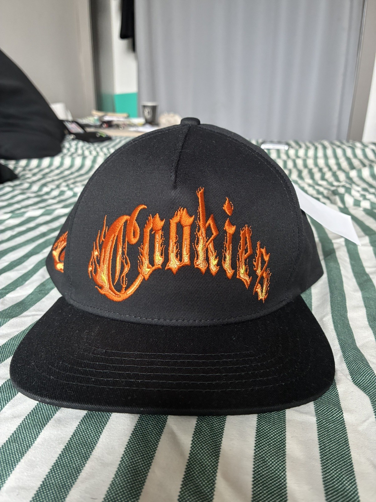 Cookies World On Fire Snapback Hat Black Flame Logo Adjustable Cap Zumiez NWT