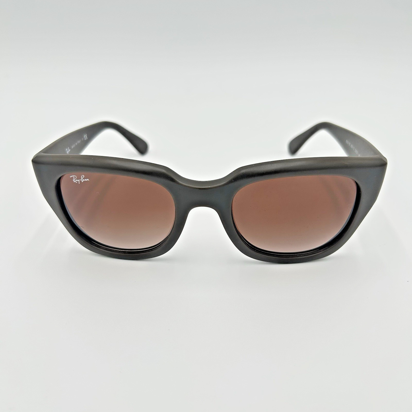 Ray-Ban RB4178 890/13 Sunglasses Matte Rubber Black Brown Gradient 52 21 140