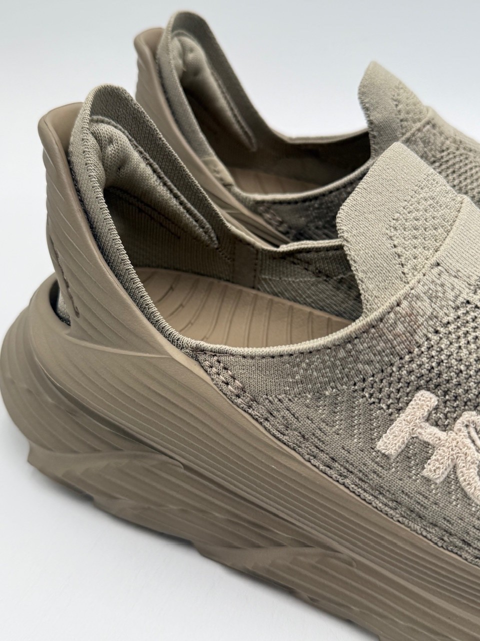 HOKA RESTORE TC Unisex NWD Running Sneaker Beige US Size M:7/M:6 W:8/W:7