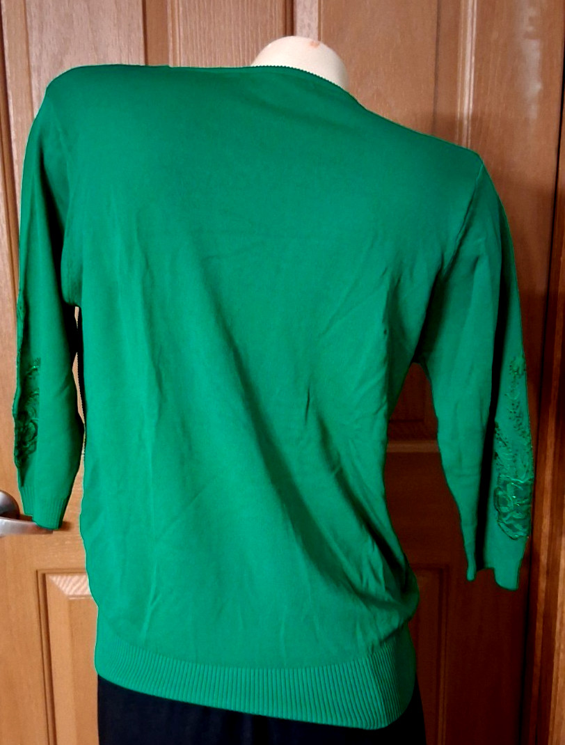 Ouluolai Design Green Sweater Scoop Neck Bracelet Sleeves Beads Embroidery NWT