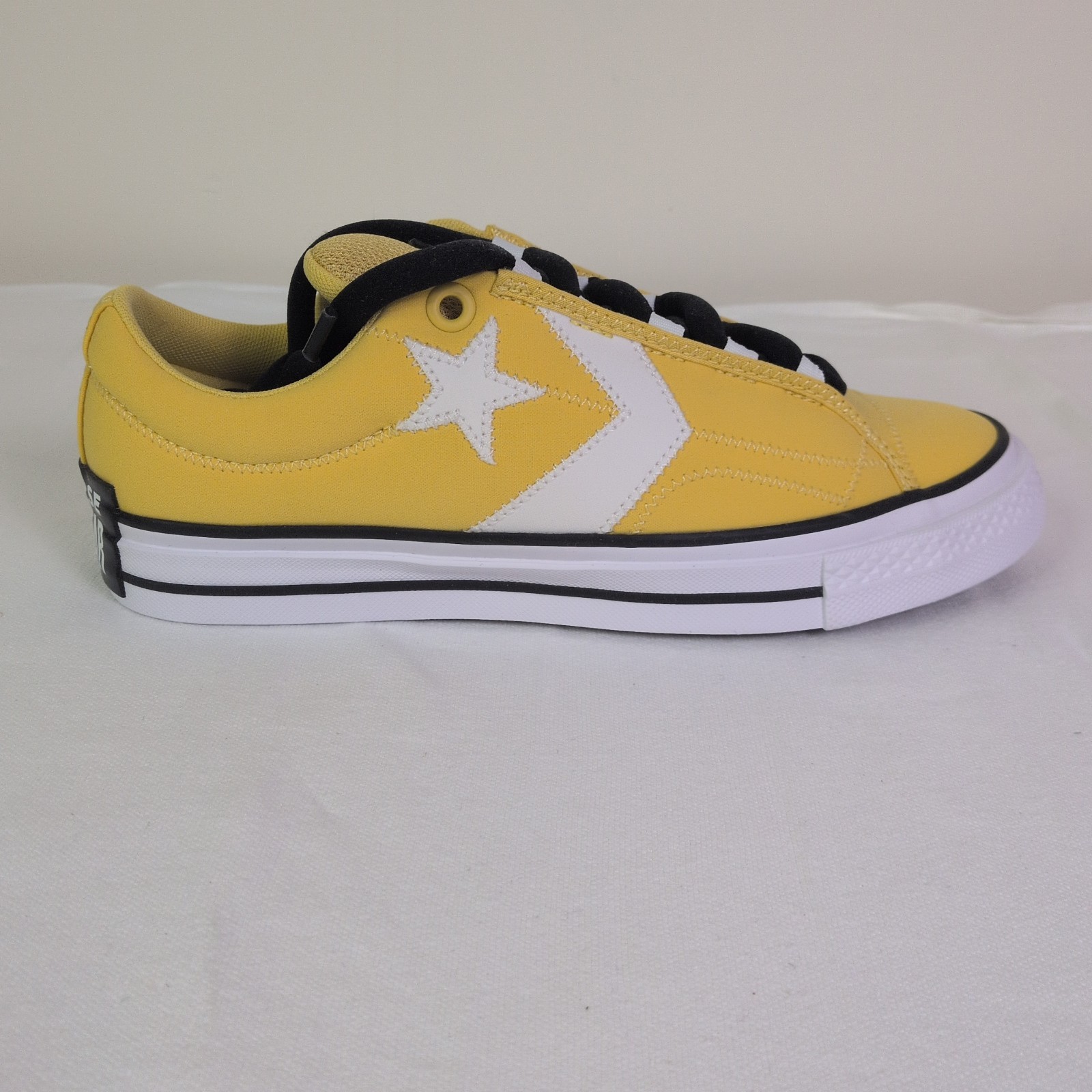 Converse Star Player 76 Puff Low Top sneaker in a ‘Bananas’ yellow M9/W10.5