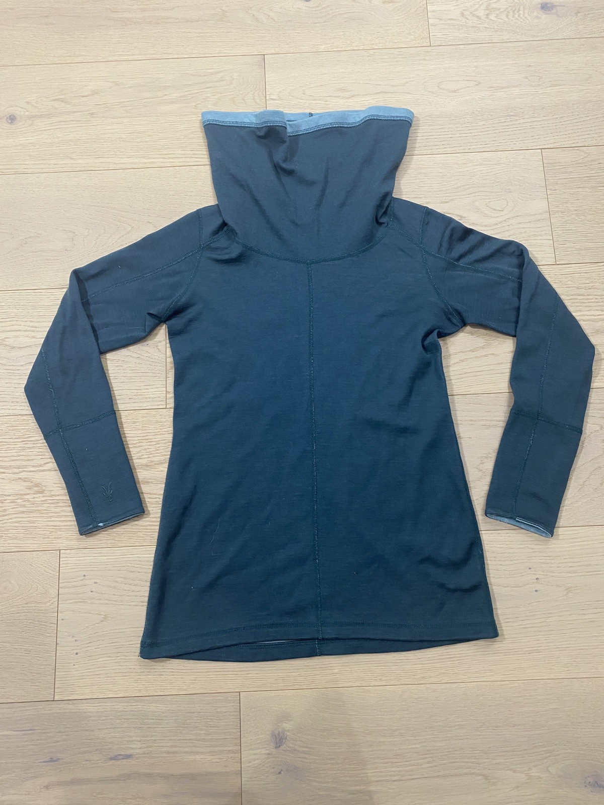 Ibex Dyad Green Merino Wool Blend Cowl Neck Sweater – Check Description