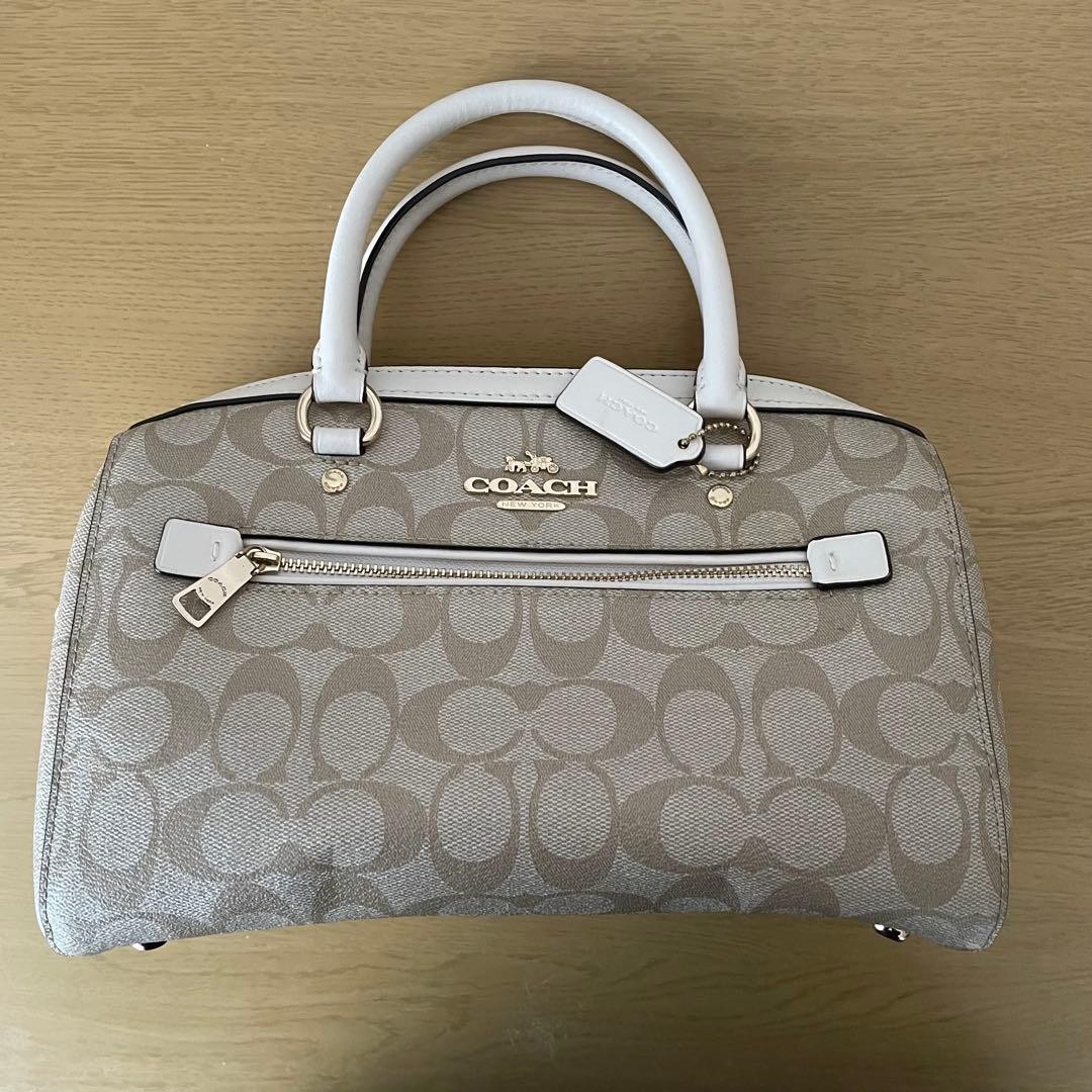 Excellent condition COACH 2 way shoulder bag signature F83607 12a