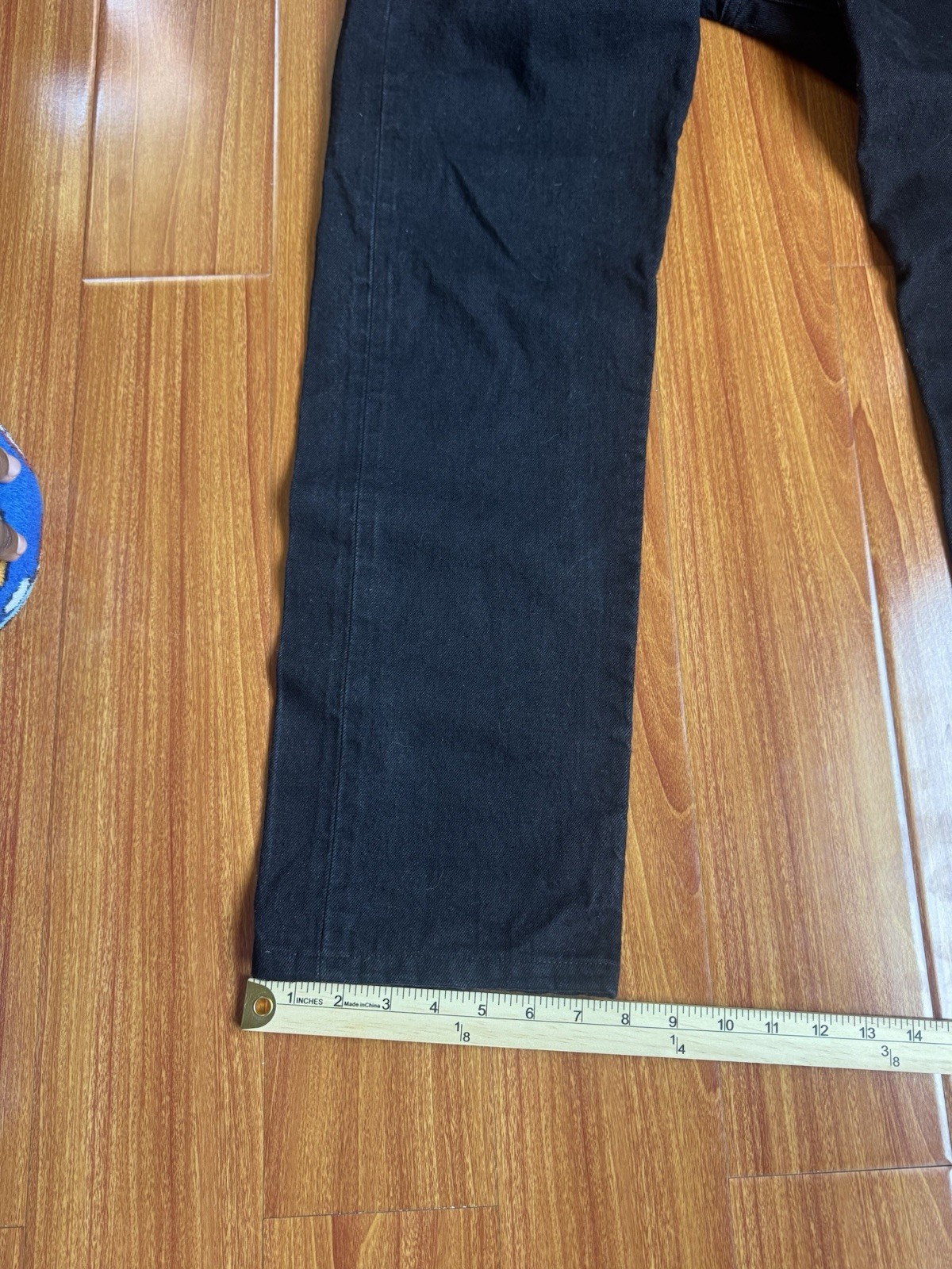 Levi’s Premium Men’s Black Straight Leg Regular Fit Mid Rise Denim Jeans