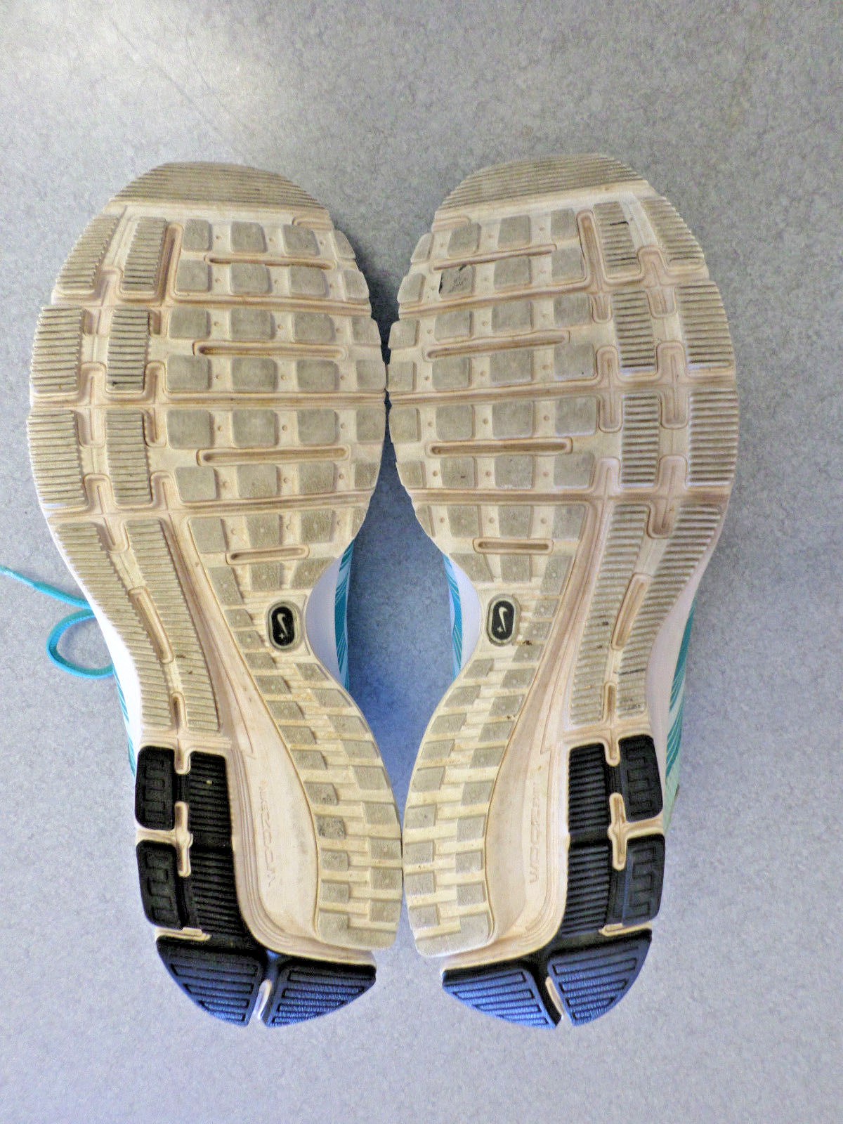 Nike “Pegasus 29” turquoise and white, running shoes, Women’s 11.5 (eur 44)