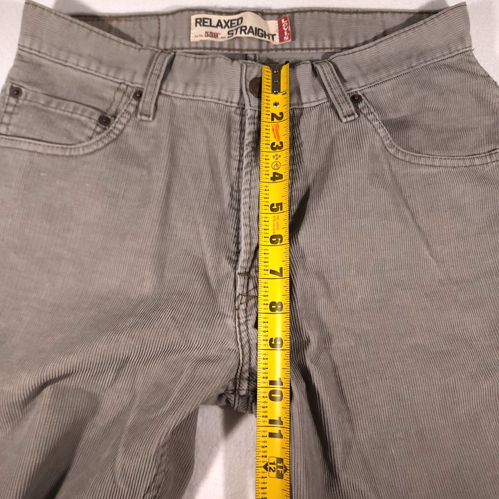 Levi’s 559 Khaki Gray Corduroy 30×32 Mens Relaxed Straight Leg Y2K ~ Light Wear