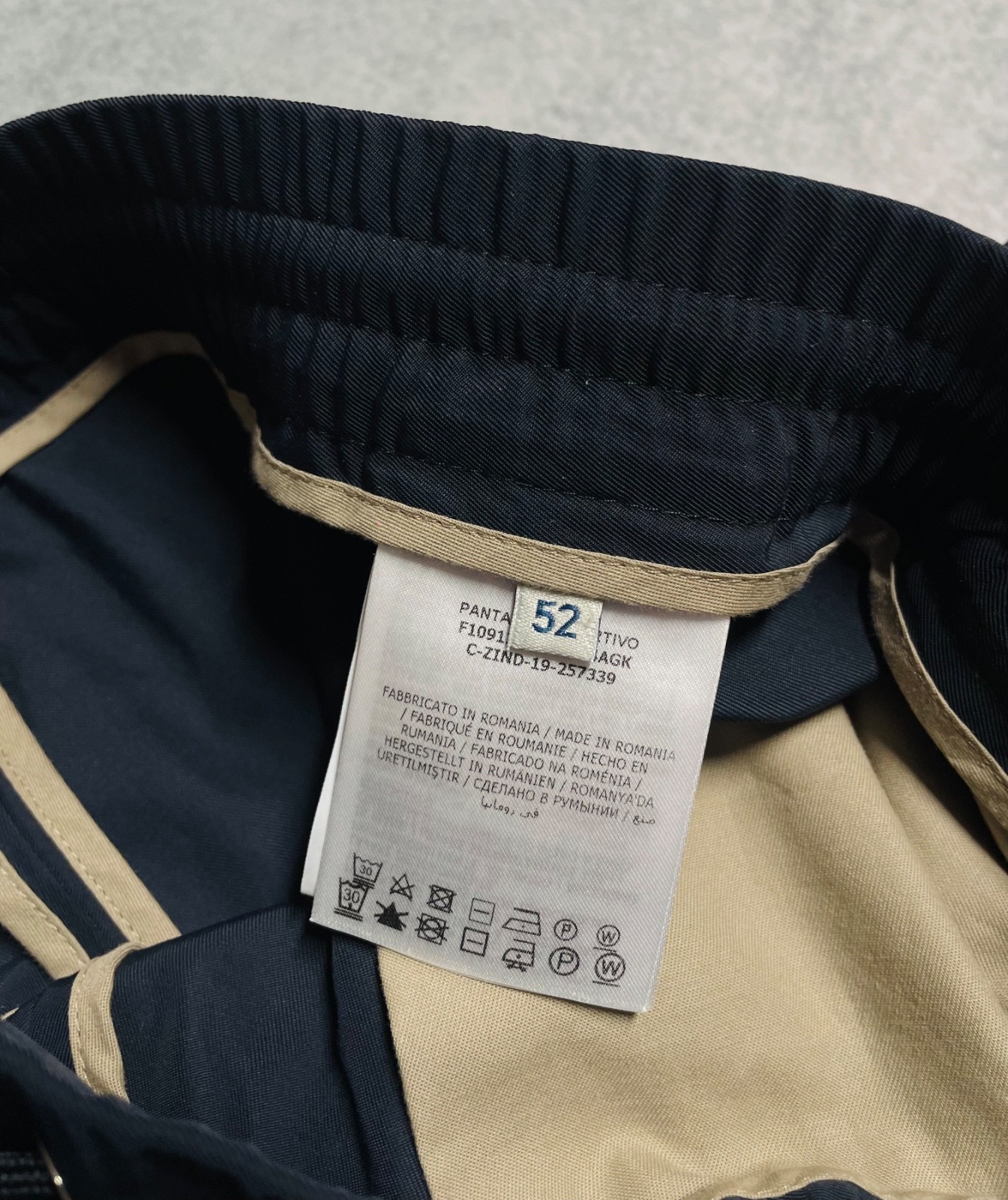 Moncler Men’s Navy Blue Zip Pantalone Sportive Casual Pants Size 52