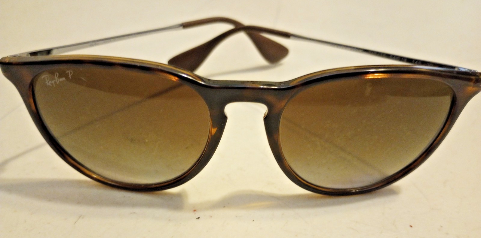 Ray-Ban Erika Sunglasses Womens Round Gradient Polarized RB4171 710/T5 54M READ❗