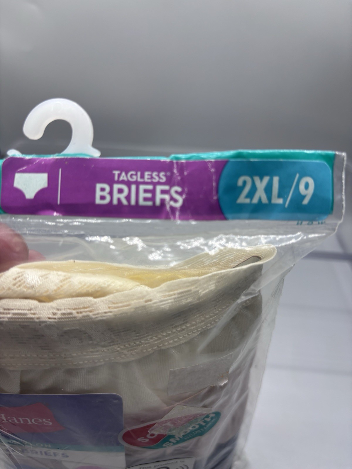 HANES LADIES 3 PACK 2015 ASSORTED ‘NYLON’ SOFT & SMOOTH BRIEFS SIZE 9 NEW NOS